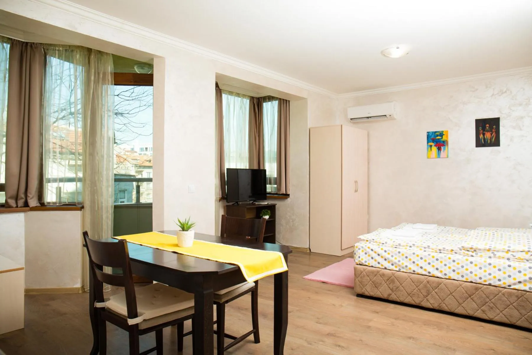 Bed in RIVERSIDE APARTMENTS PLOVDIV with free parking