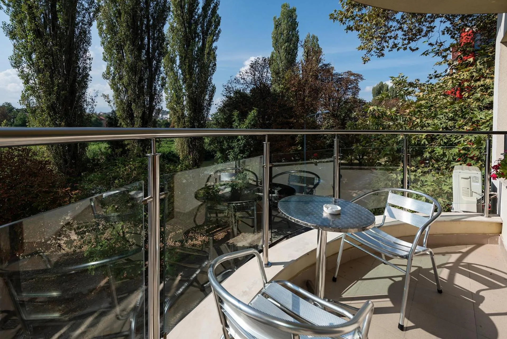 RIVERSIDE APARTMENTS PLOVDIV with free parking