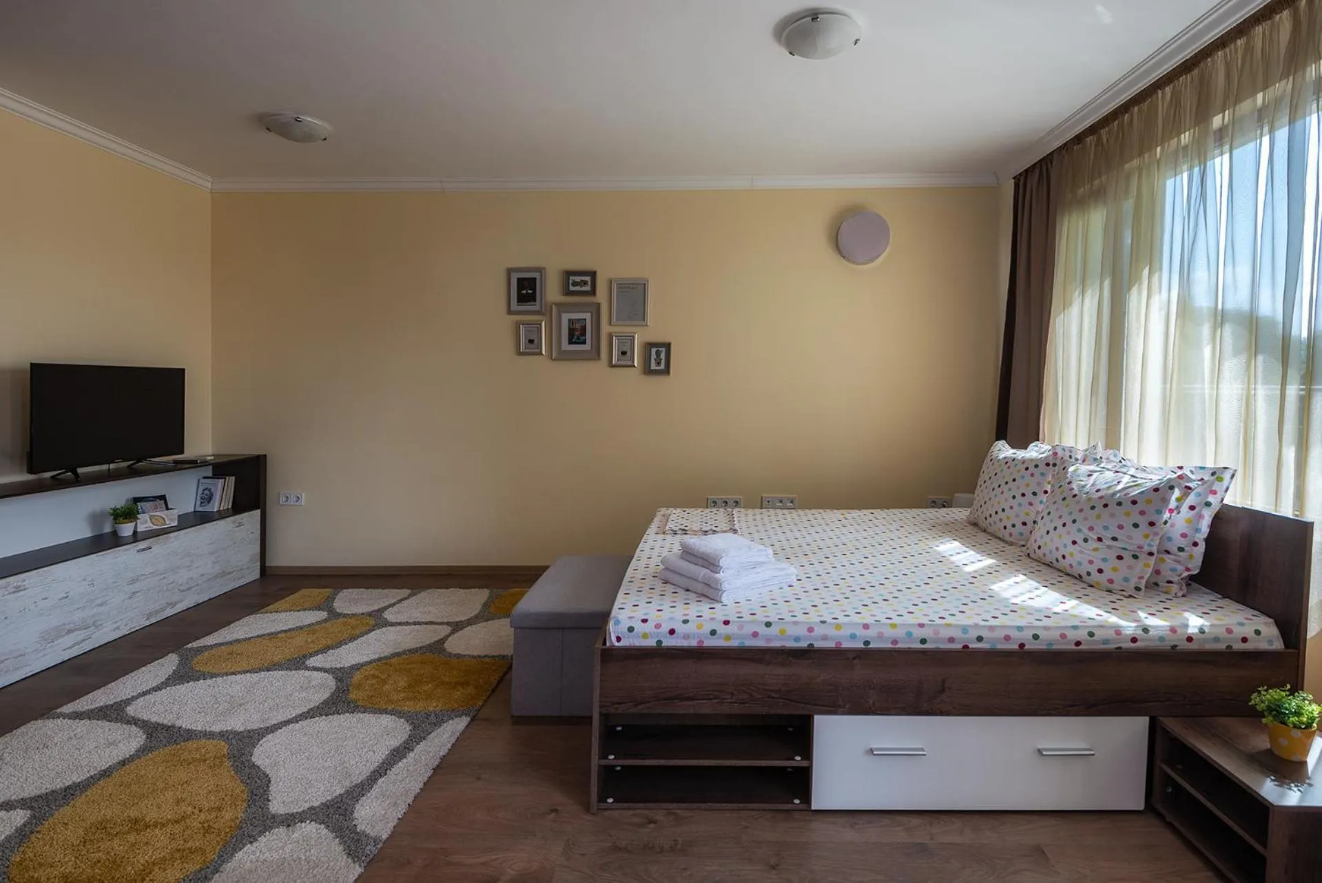 Bed in RIVERSIDE APARTMENTS PLOVDIV with free parking