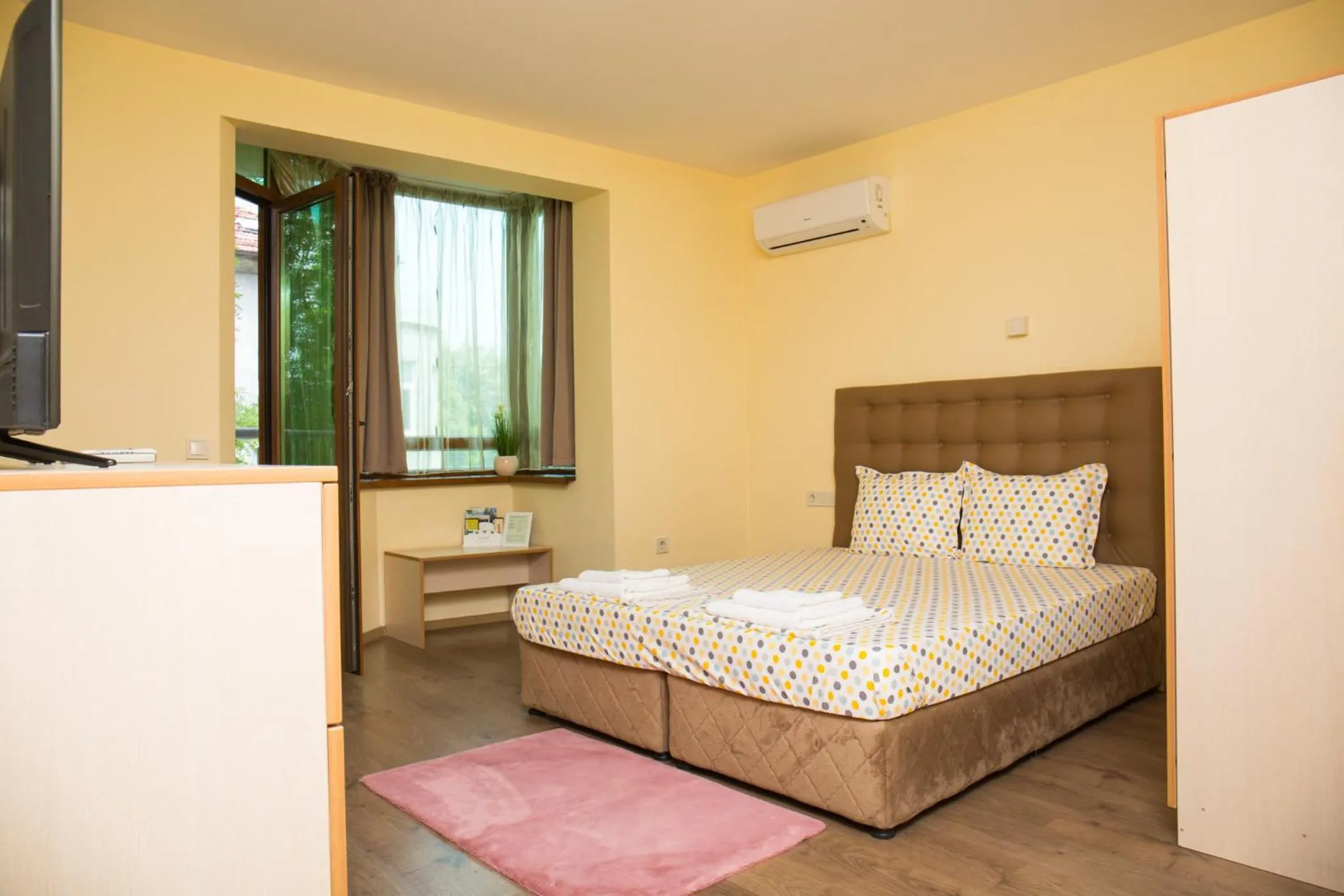 Bed in RIVERSIDE APARTMENTS PLOVDIV with free parking