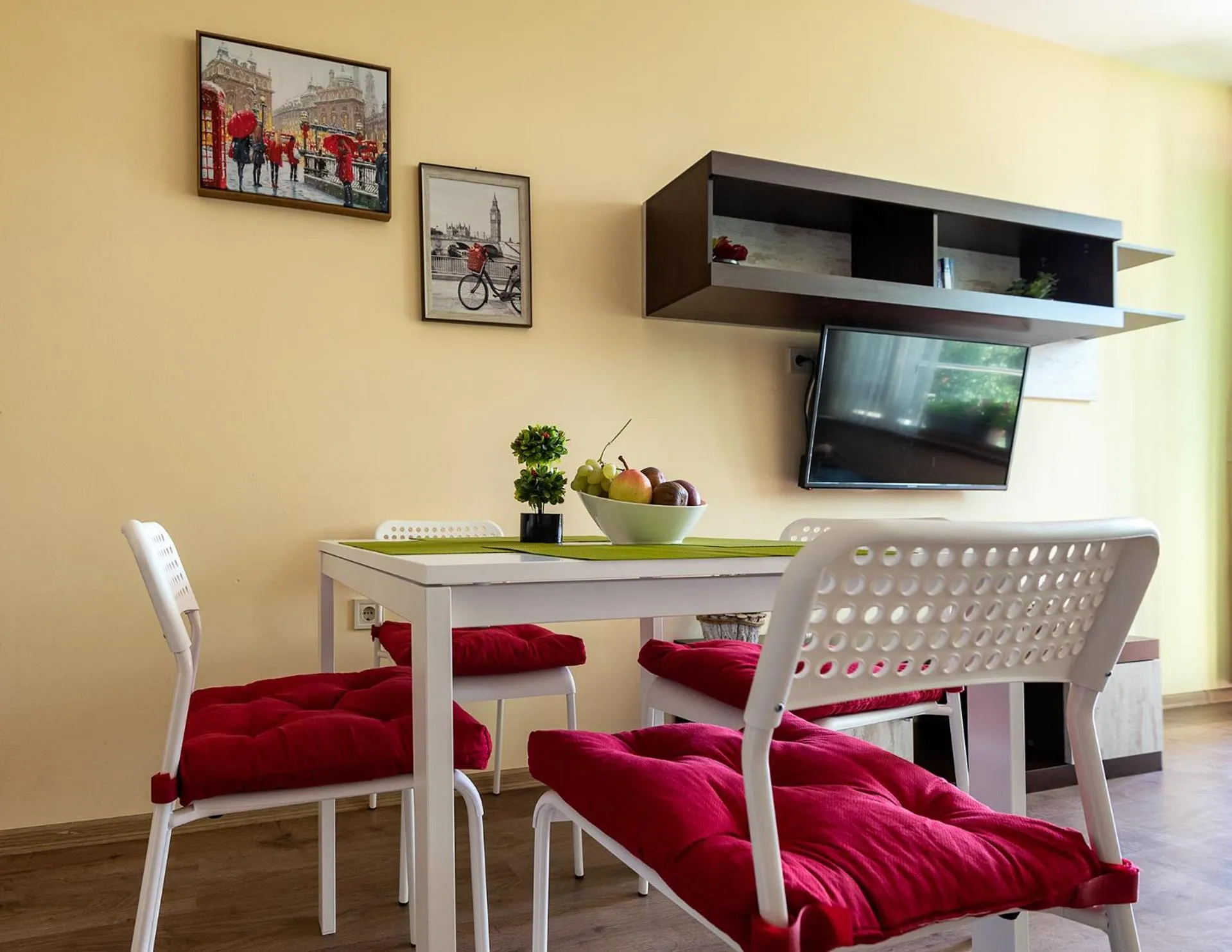 RIVERSIDE APARTMENTS PLOVDIV with free parking