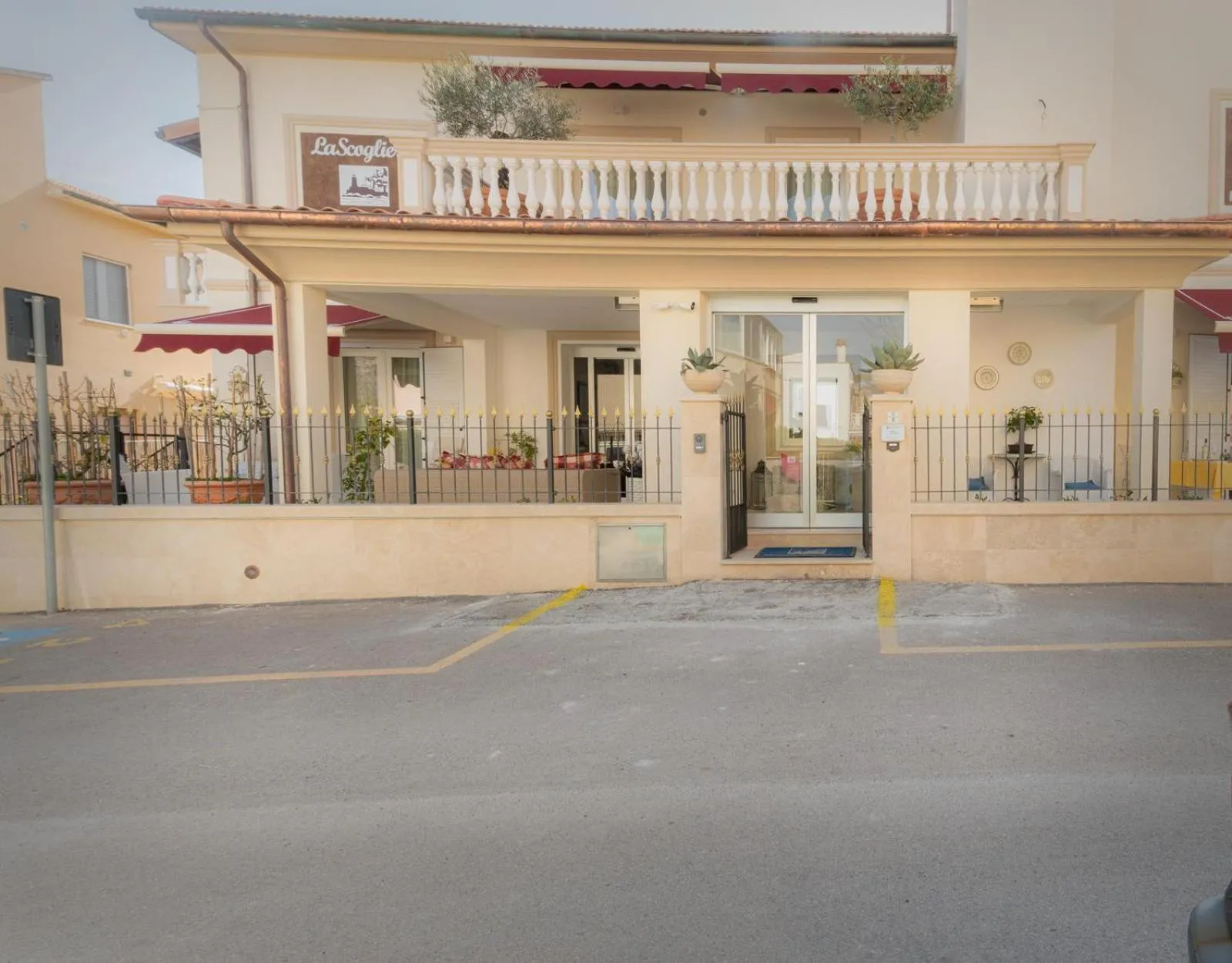 Hotel La Scogliera