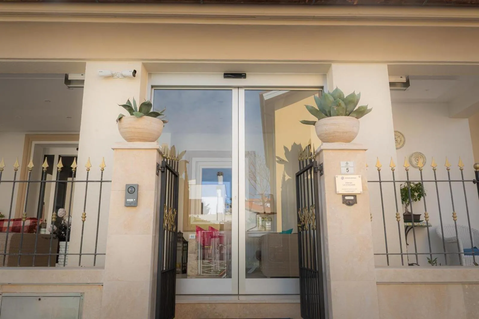 Hotel La Scogliera