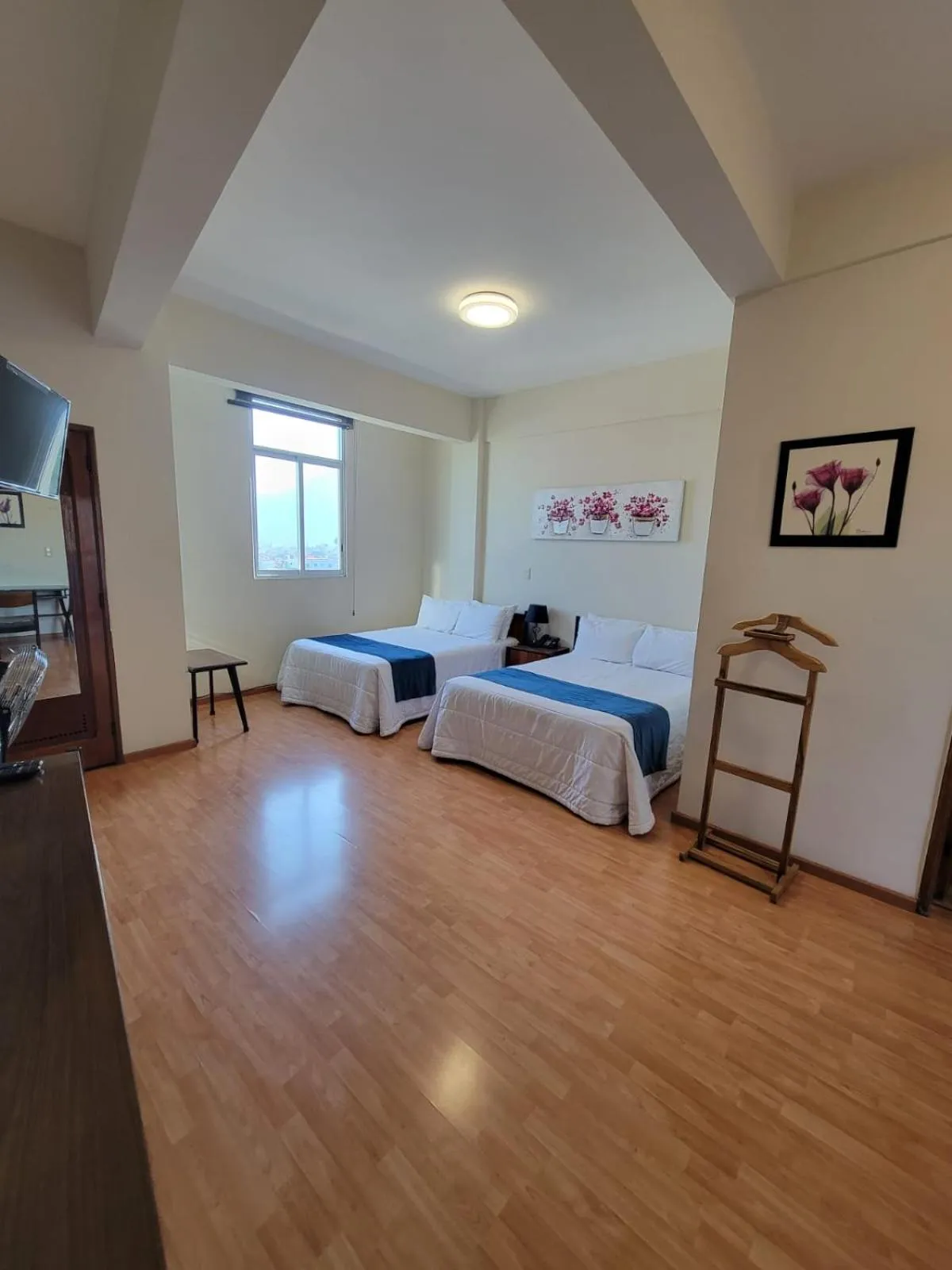 Bedroom in HOTEL TRUEBA