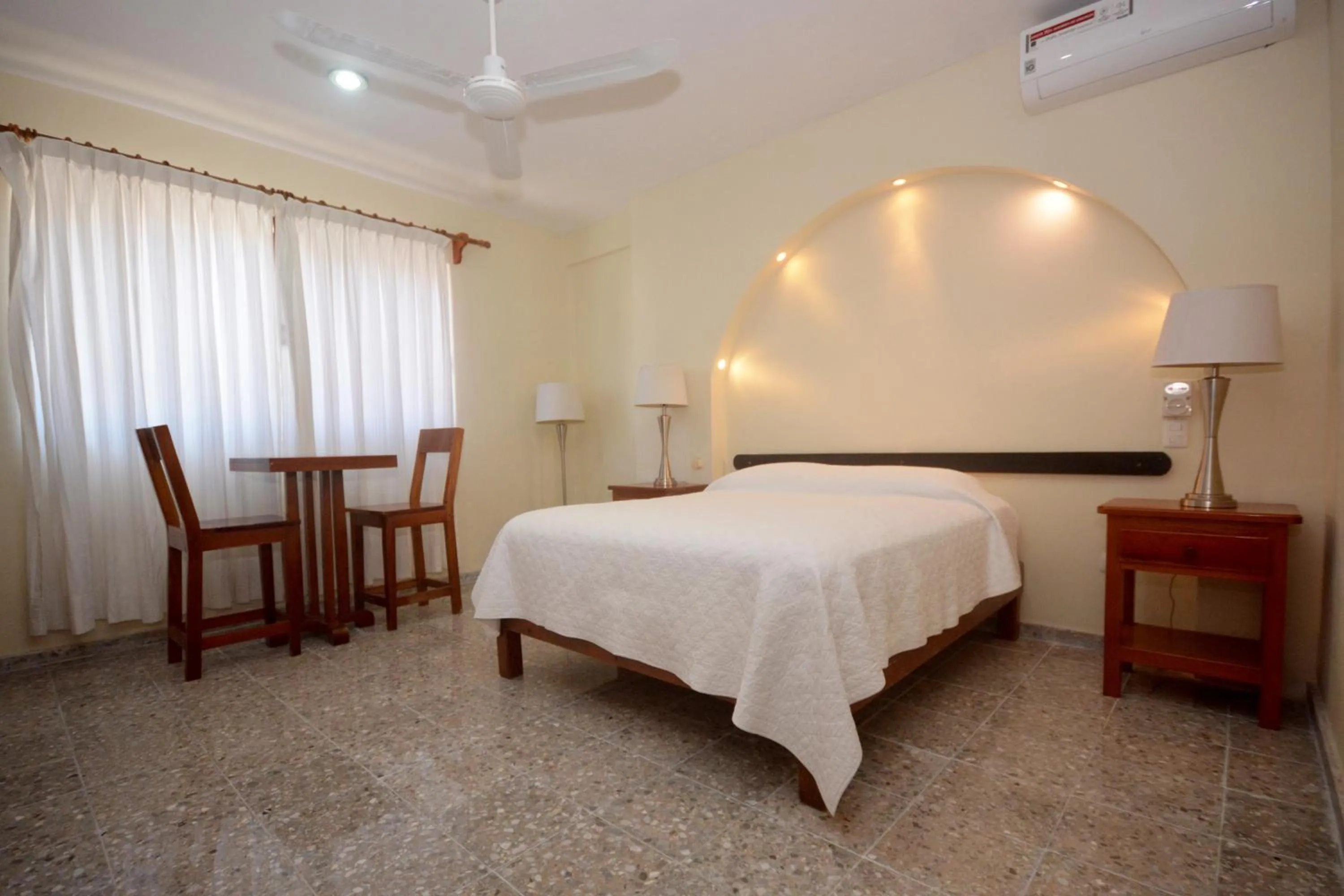 Bed in Boutique Hotel Delfin 5th Avenue