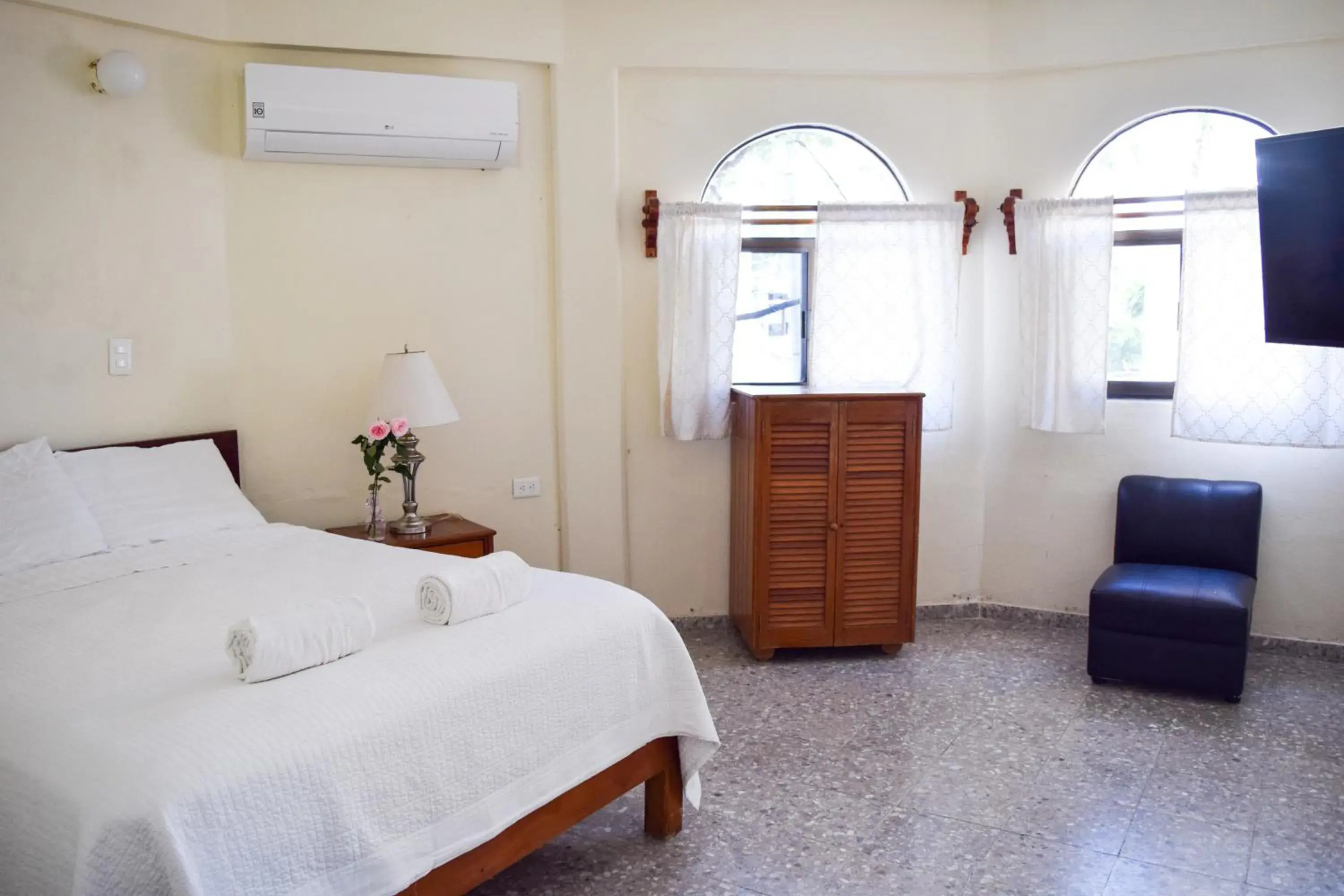 Family Room in Boutique Hotel Delfin 5th Avenue Family Room in Boutique Hotel Delfin 5th Avenue