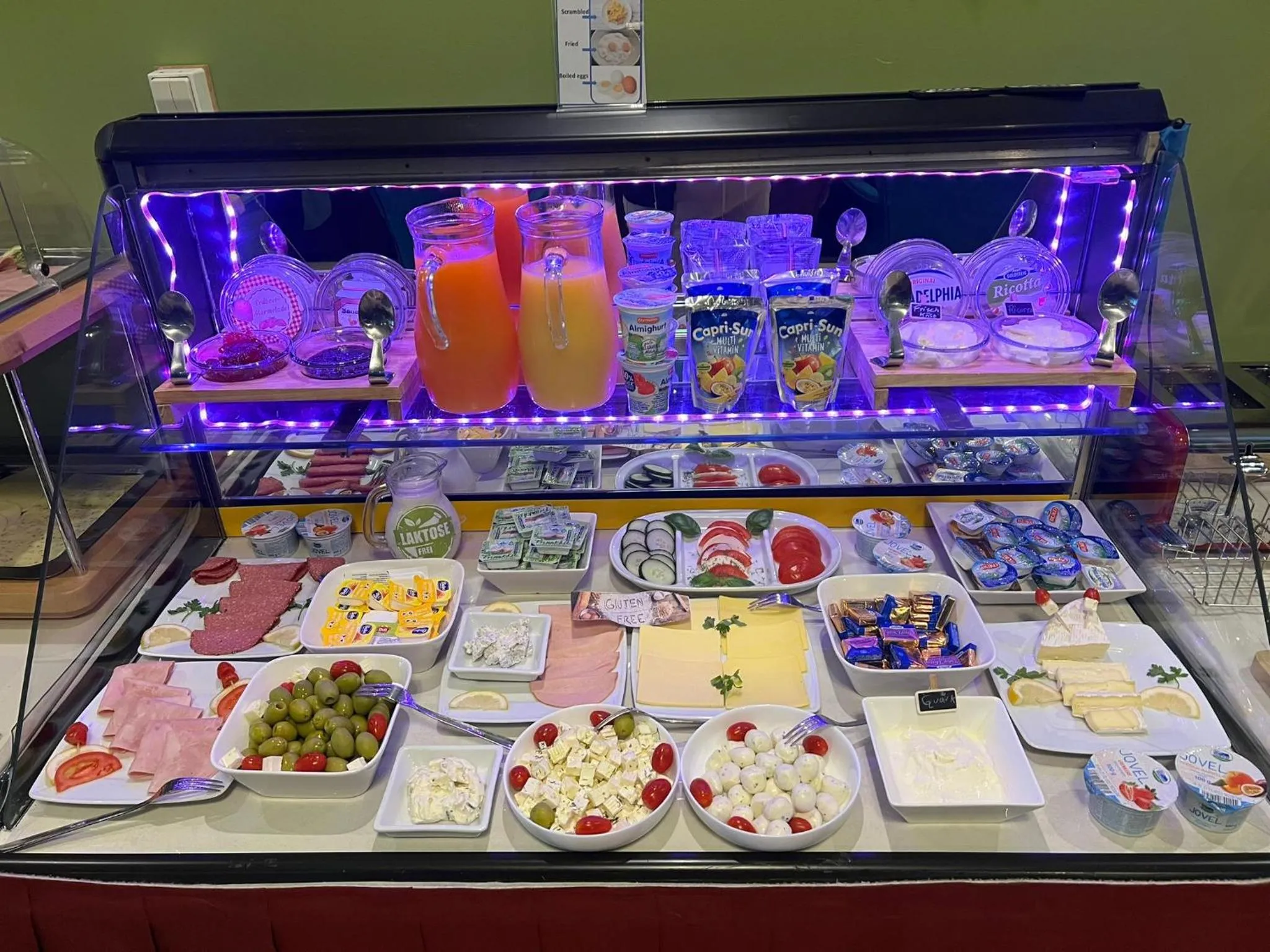 Breakfast in Hotel Cara Vita Cologne