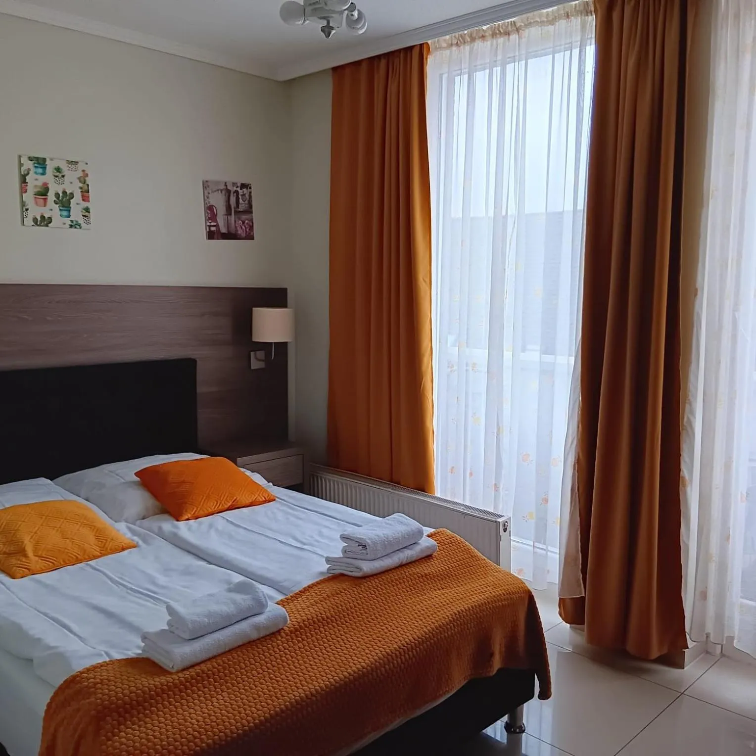 Bedroom, Bed in Hotel Cara Vita Cologne