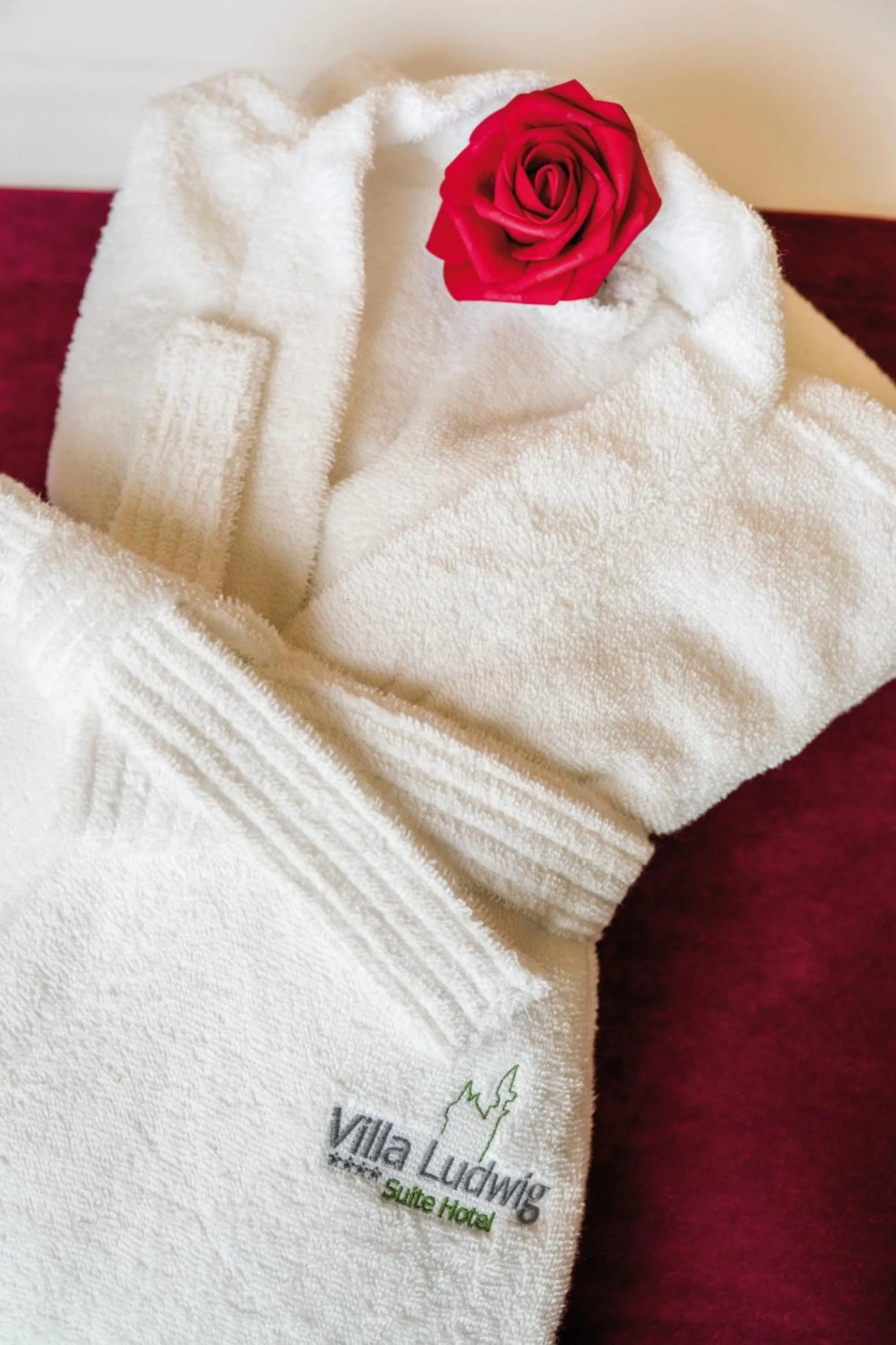 Bed in Villa Ludwig Suite Hotel