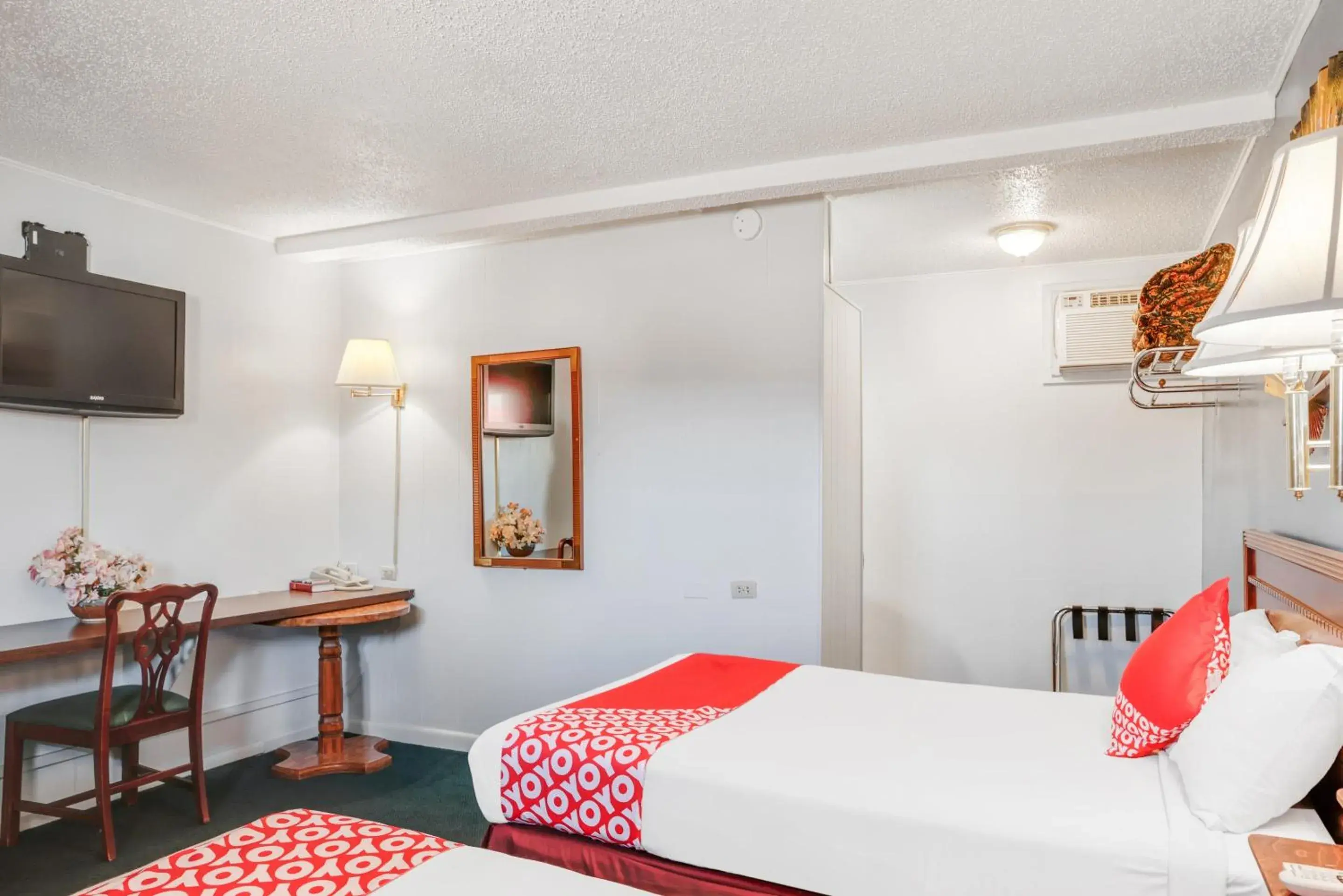 Bedroom, Bed in OYO Hotel Liberal, Kansas Bedroom, Bed in OYO Hotel Liberal, Kansas