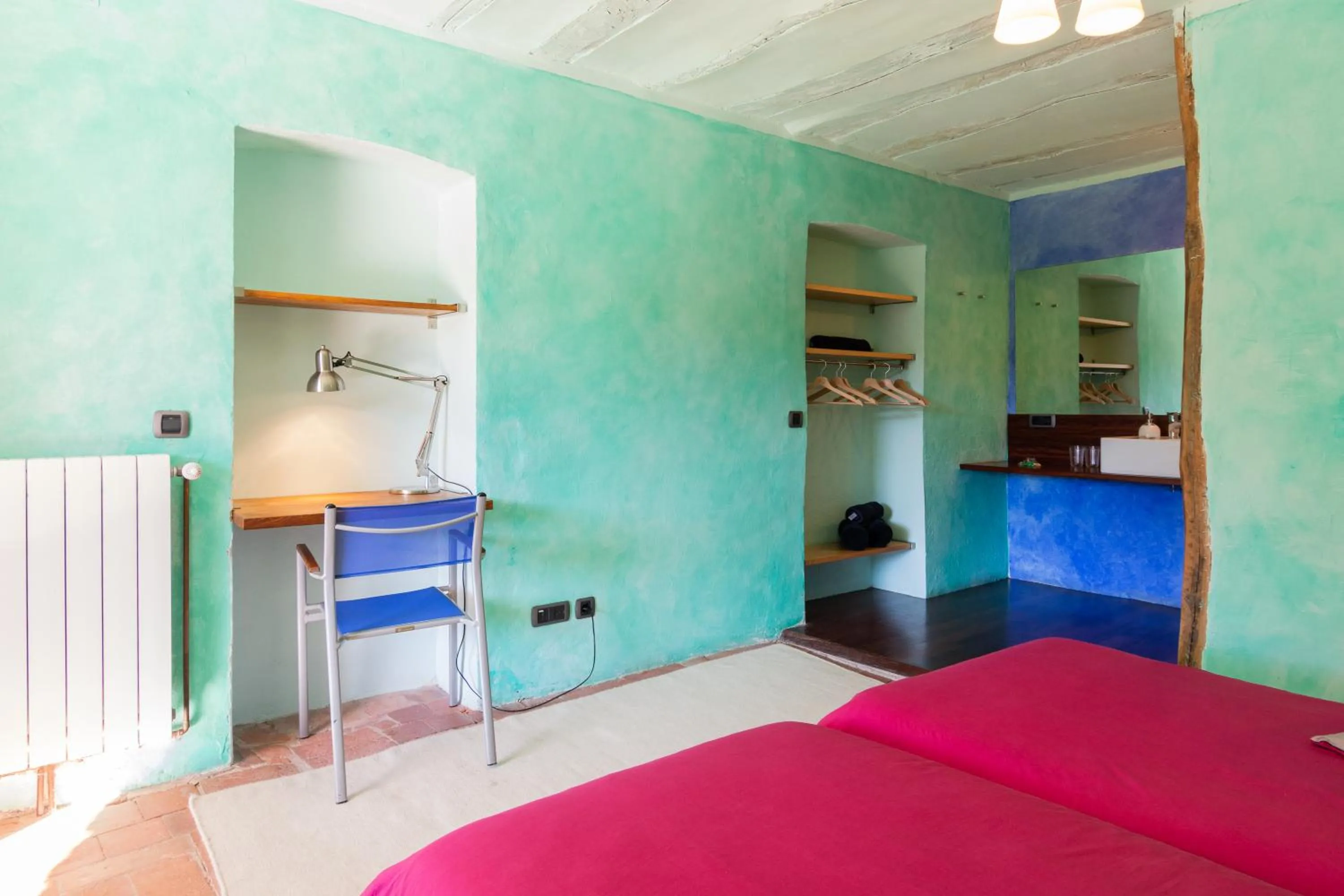 Photo of the whole room, Bed in La Costa de Molló