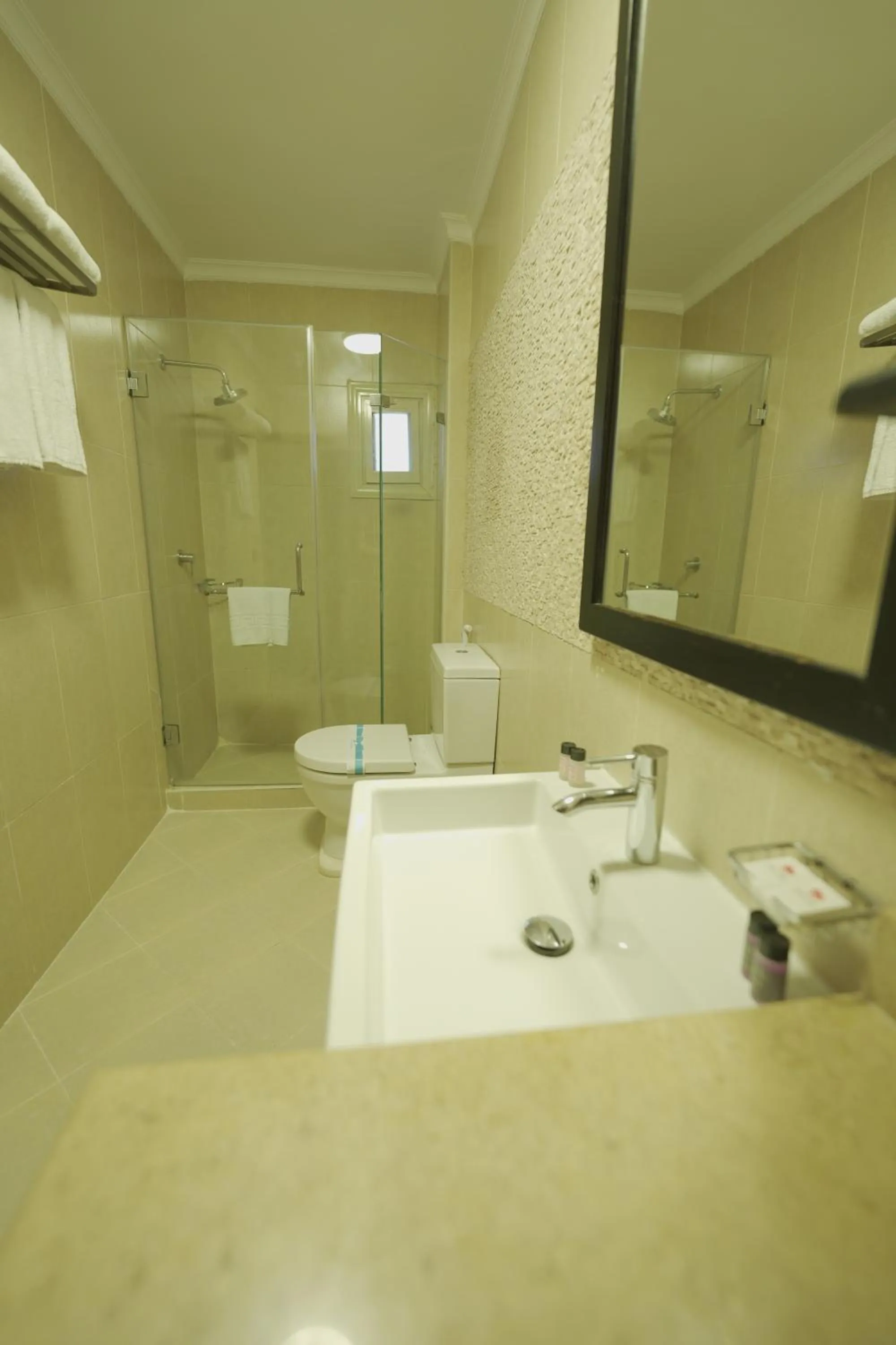 NewCity Hotel & Suites