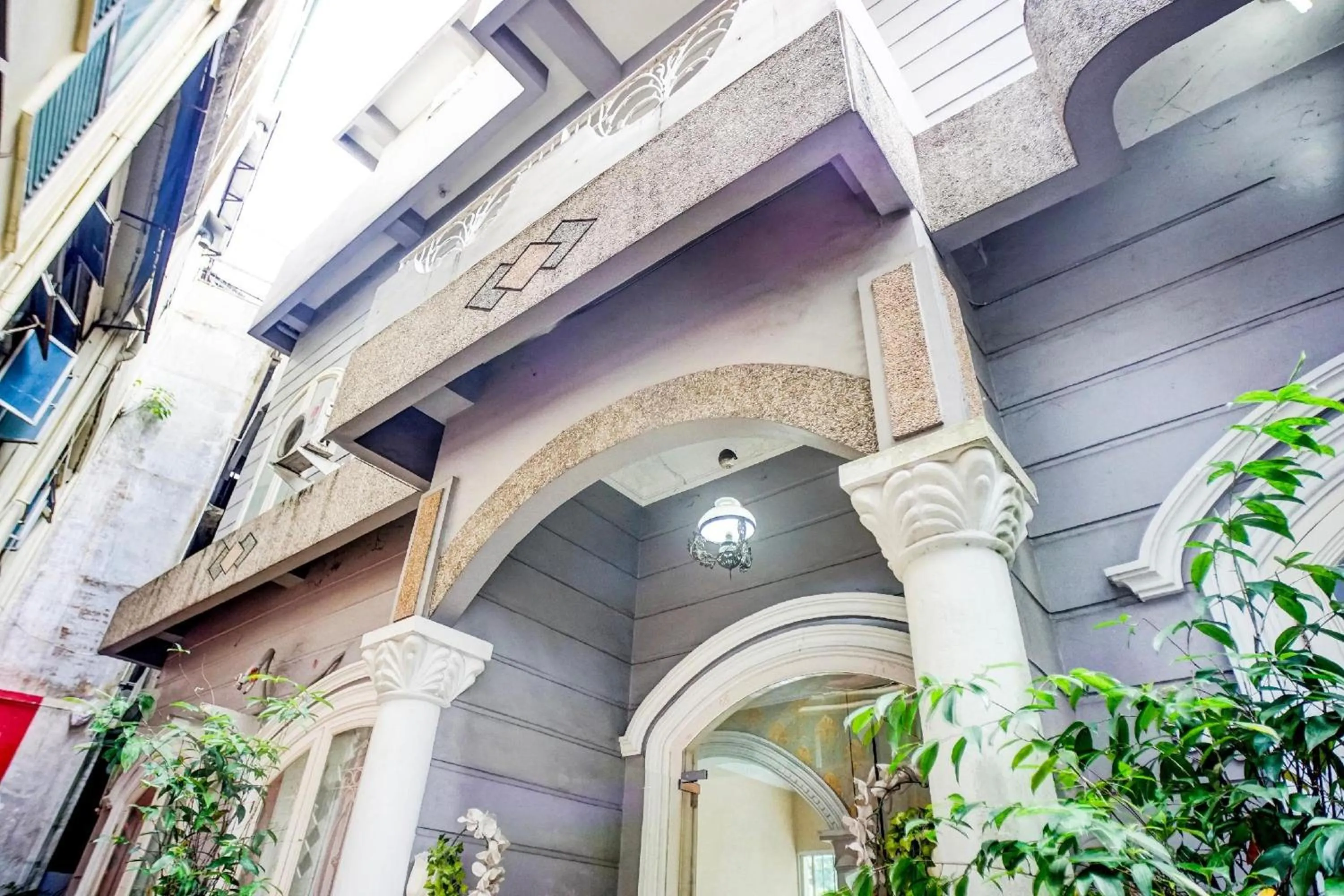 Facade/entrance in RedDoorz At Ralica Grand Palladium Medan