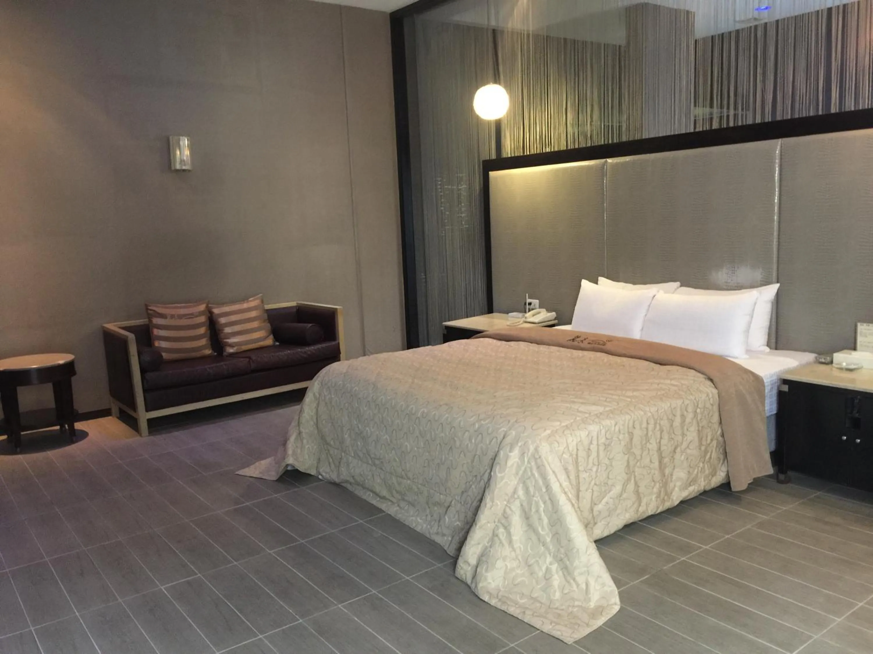 Decorative detail, Bed in LI-GIN Motel