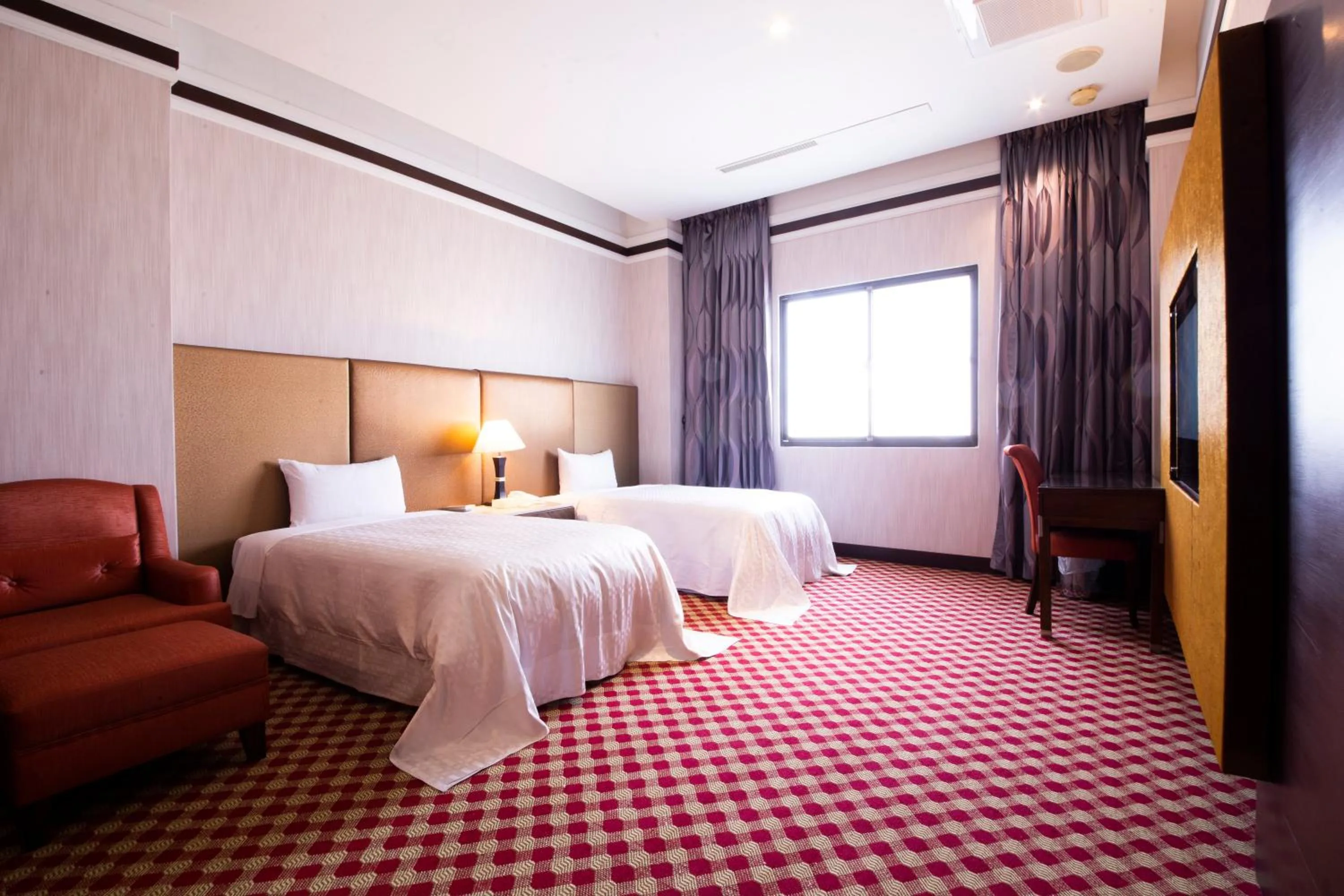 bunk bed, Bed in LI-GIN Motel