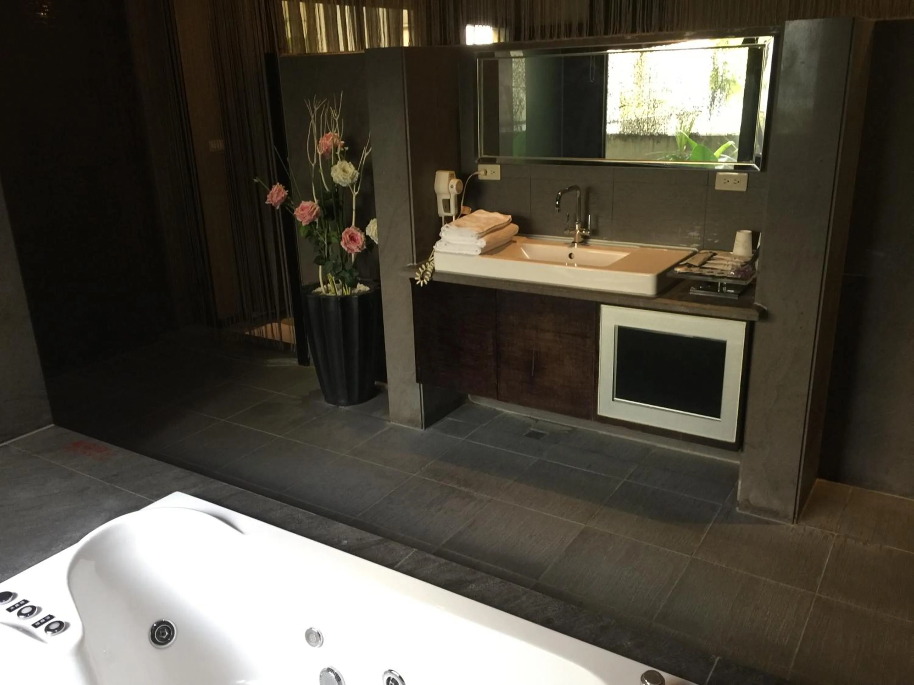 Bathroom in LI-GIN Motel