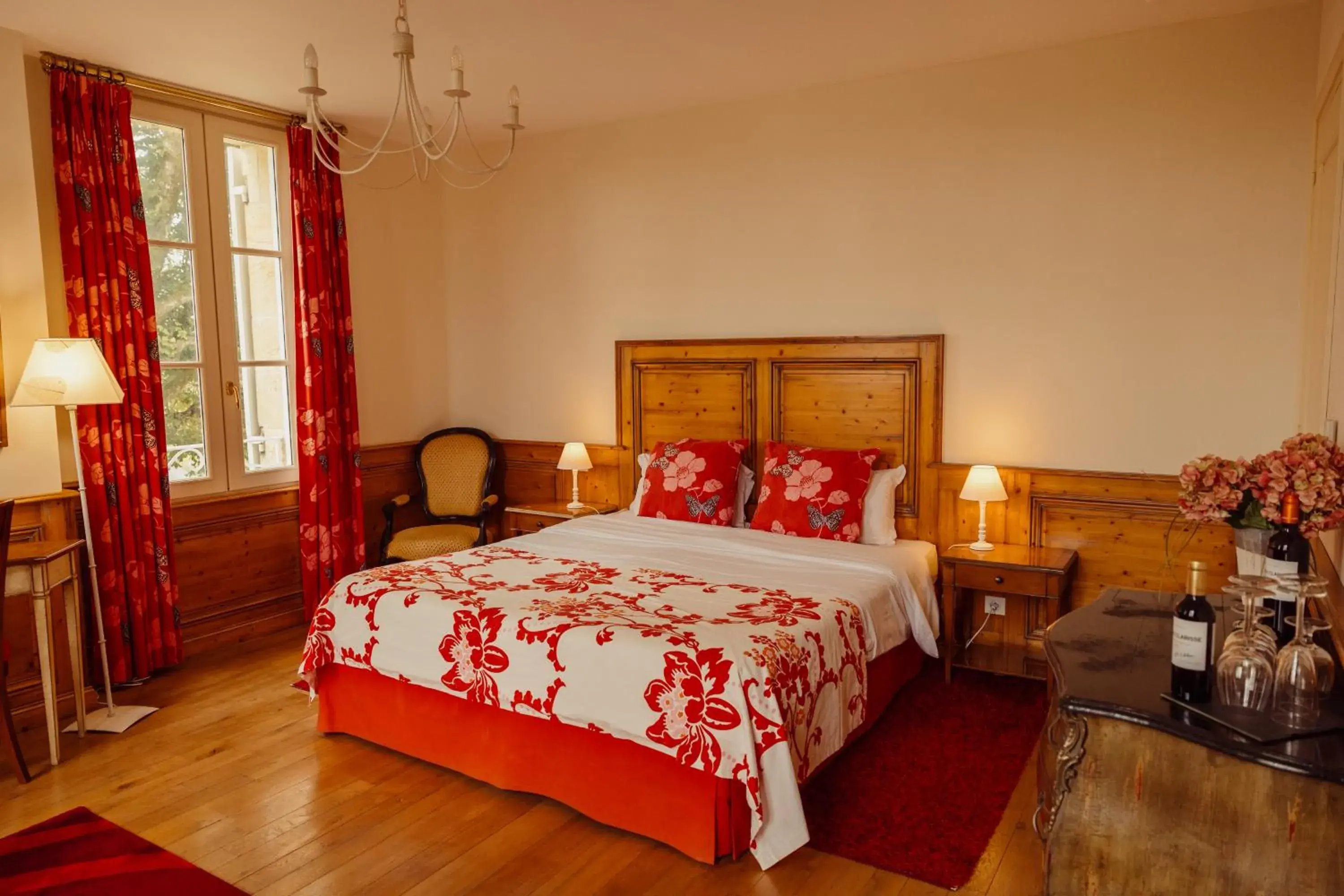 Deluxe Room in Villa Héloïse Hôtel de Charme Deluxe Room in Villa Héloïse Hôtel de Charme