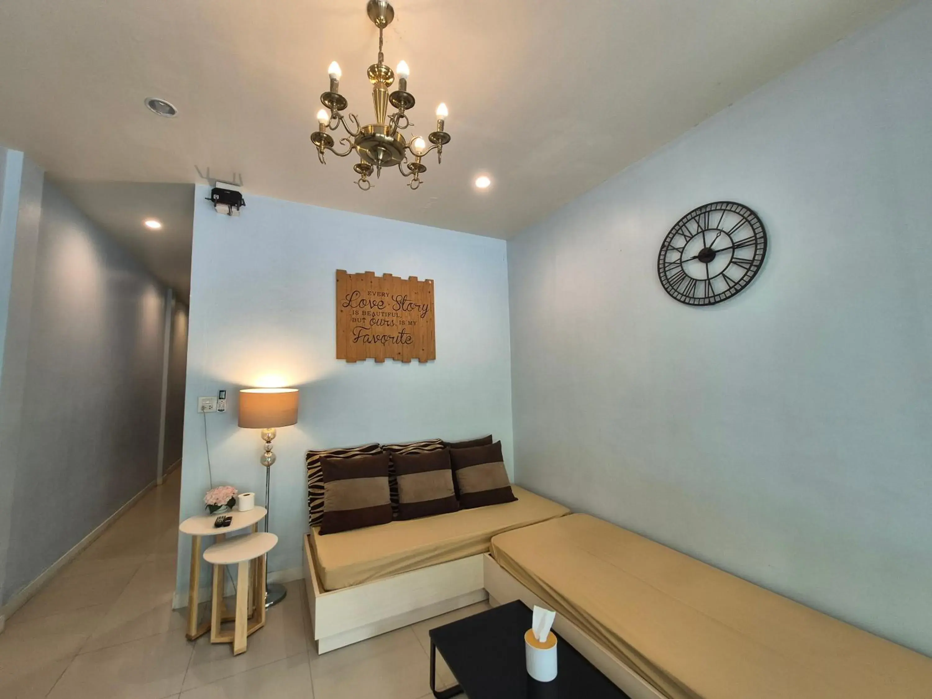 Living room in Samed Your House Family Room Living room in Samed Your House Family Room