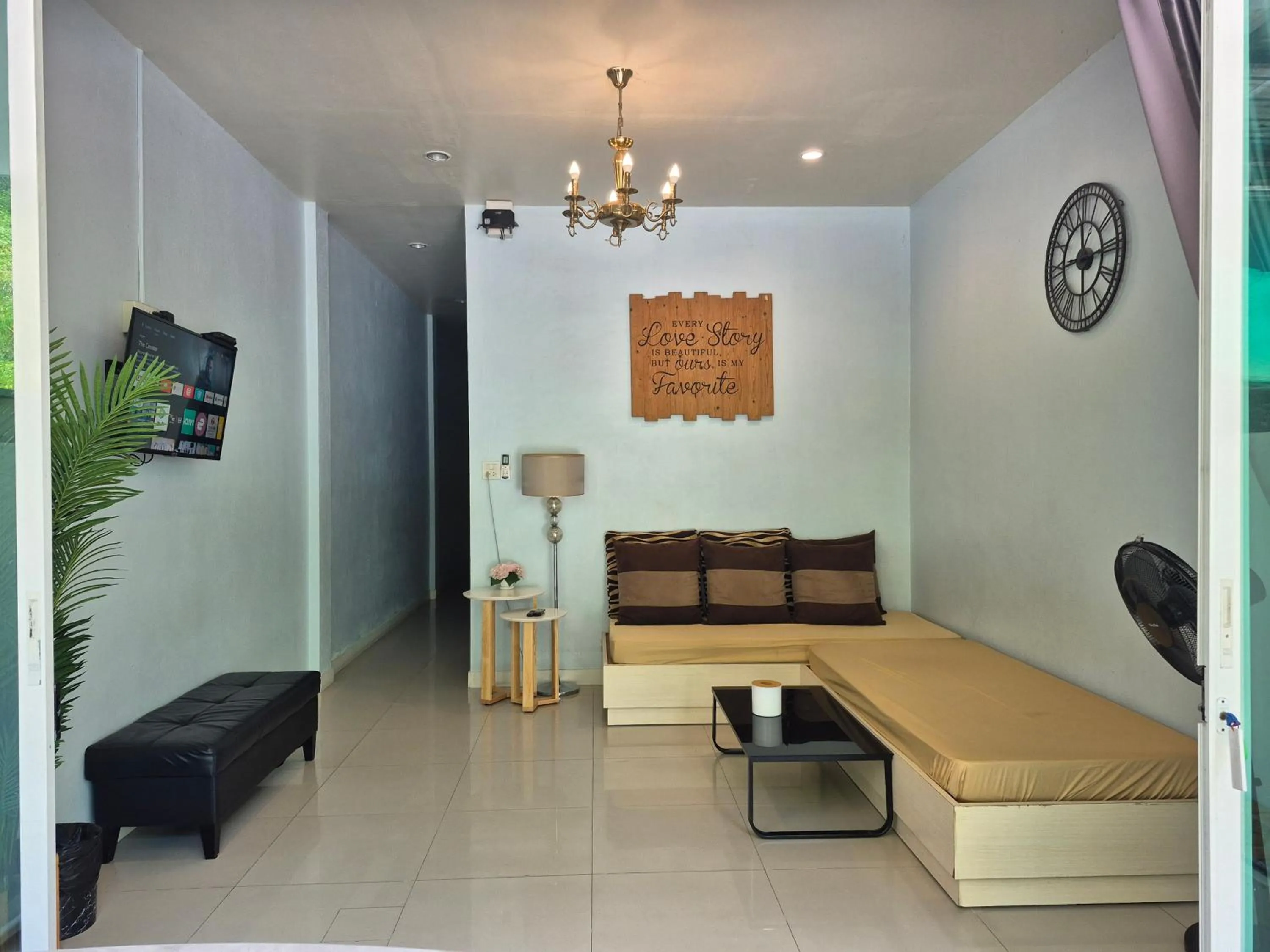 Bed in Samed Your House Family Room