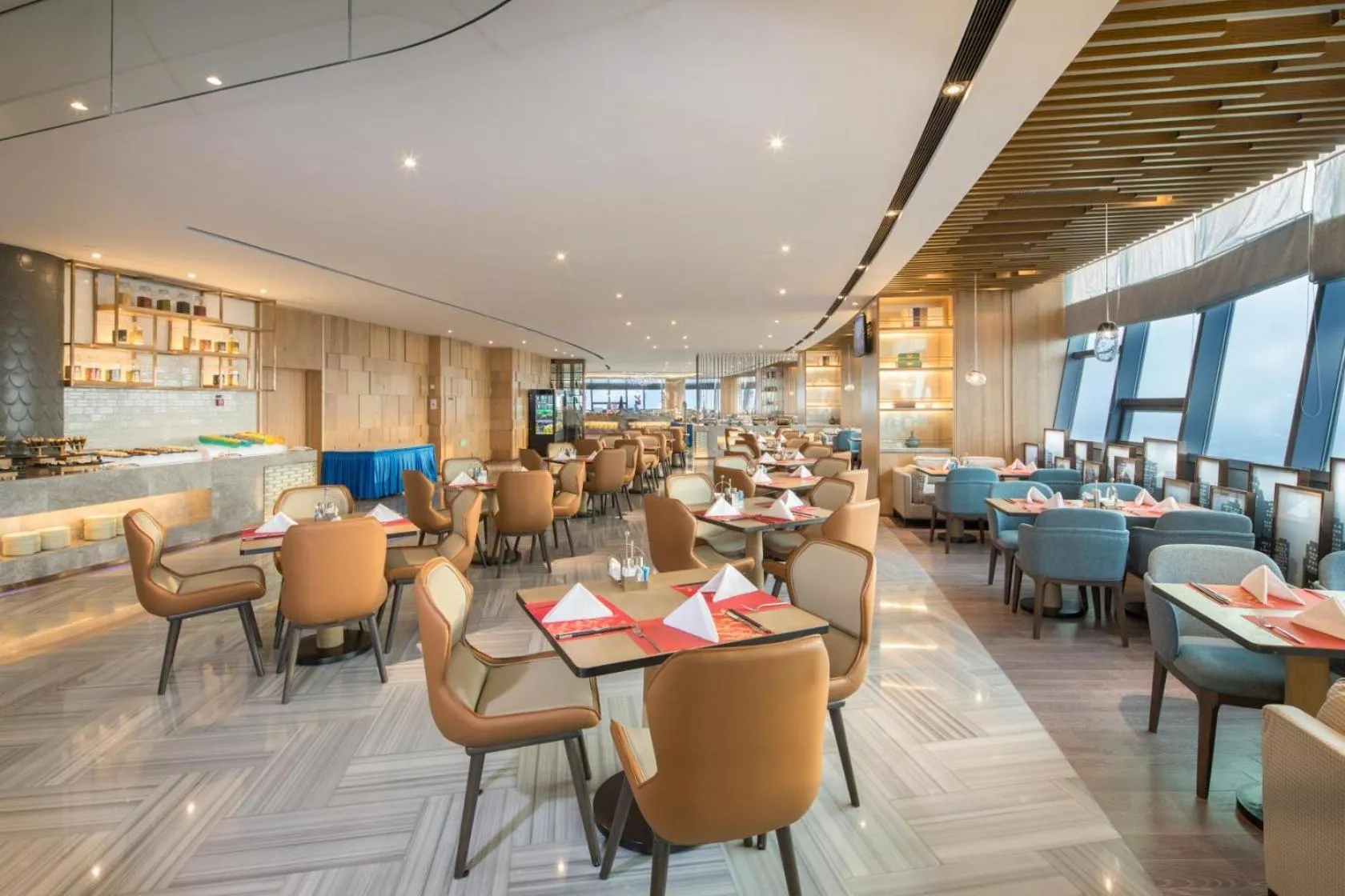 Restaurant/places to eat in Auto City Ruili Hotel