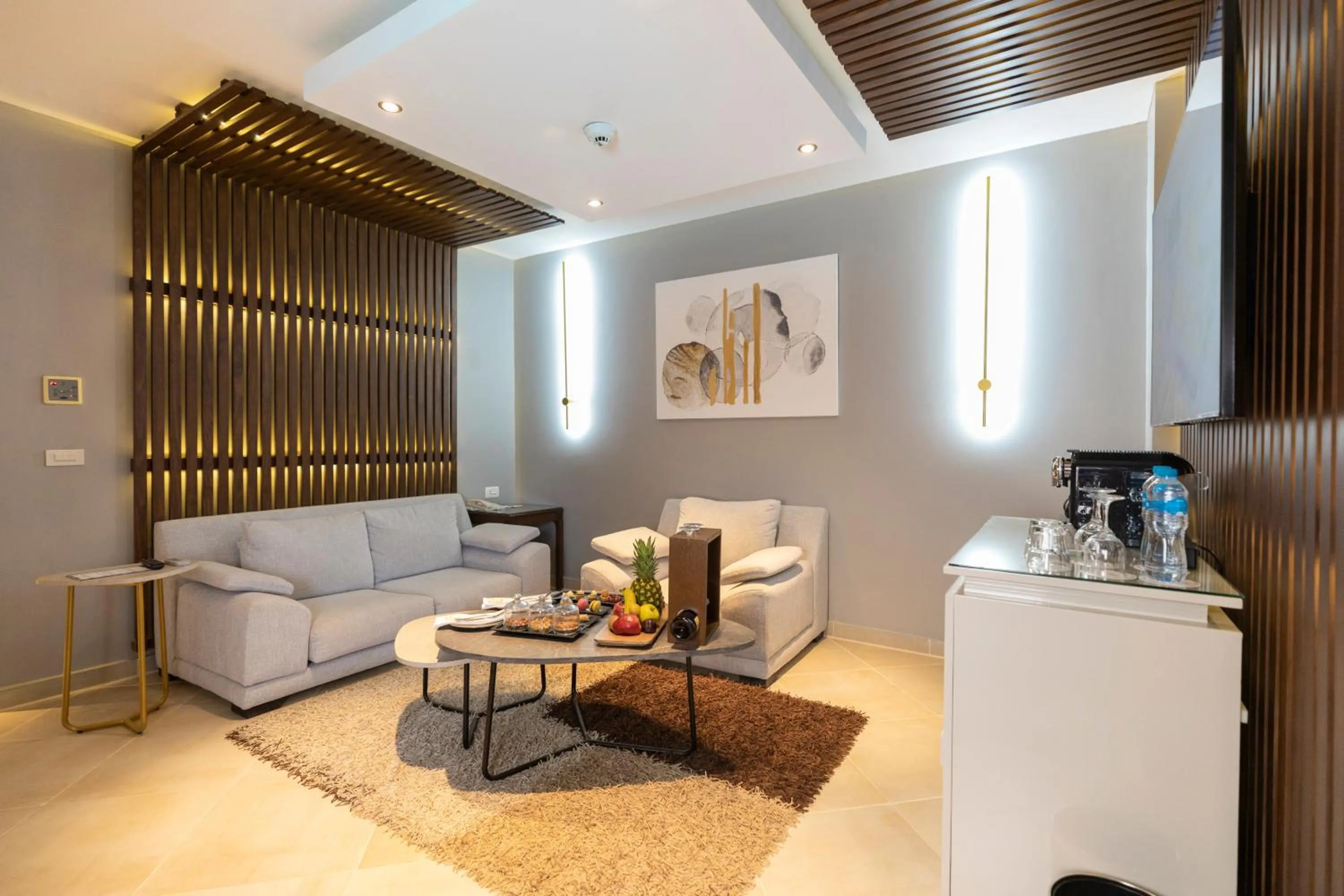 TV and multimedia in Sunrise Crystal Bay Resort -Grand Select