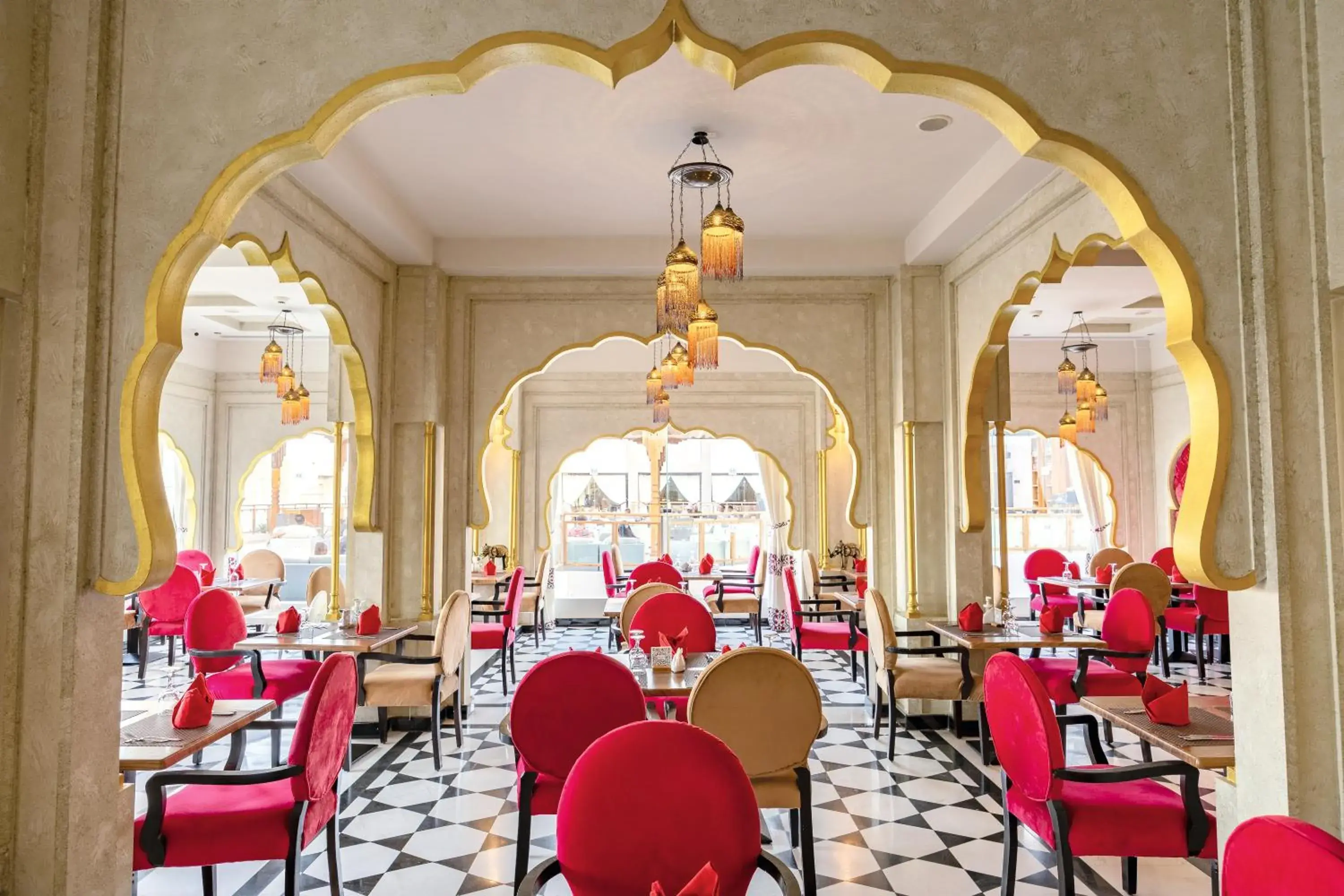 Restaurant/places to eat in Sunrise Crystal Bay Resort -Grand Select Restaurant/places to eat in Sunrise Crystal Bay Resort -Grand Select