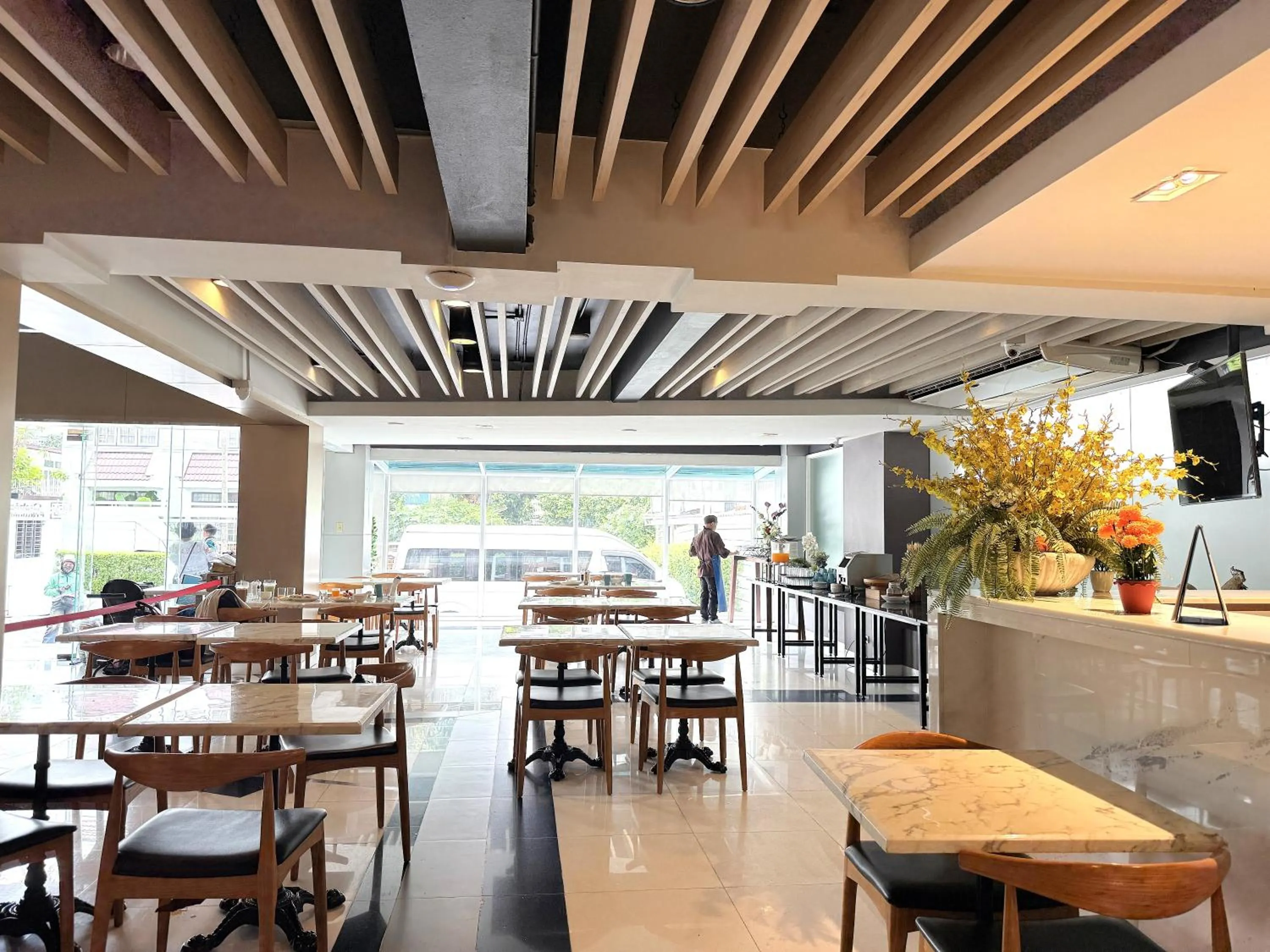 Restaurant/places to eat in Cubic Bed Pratunam