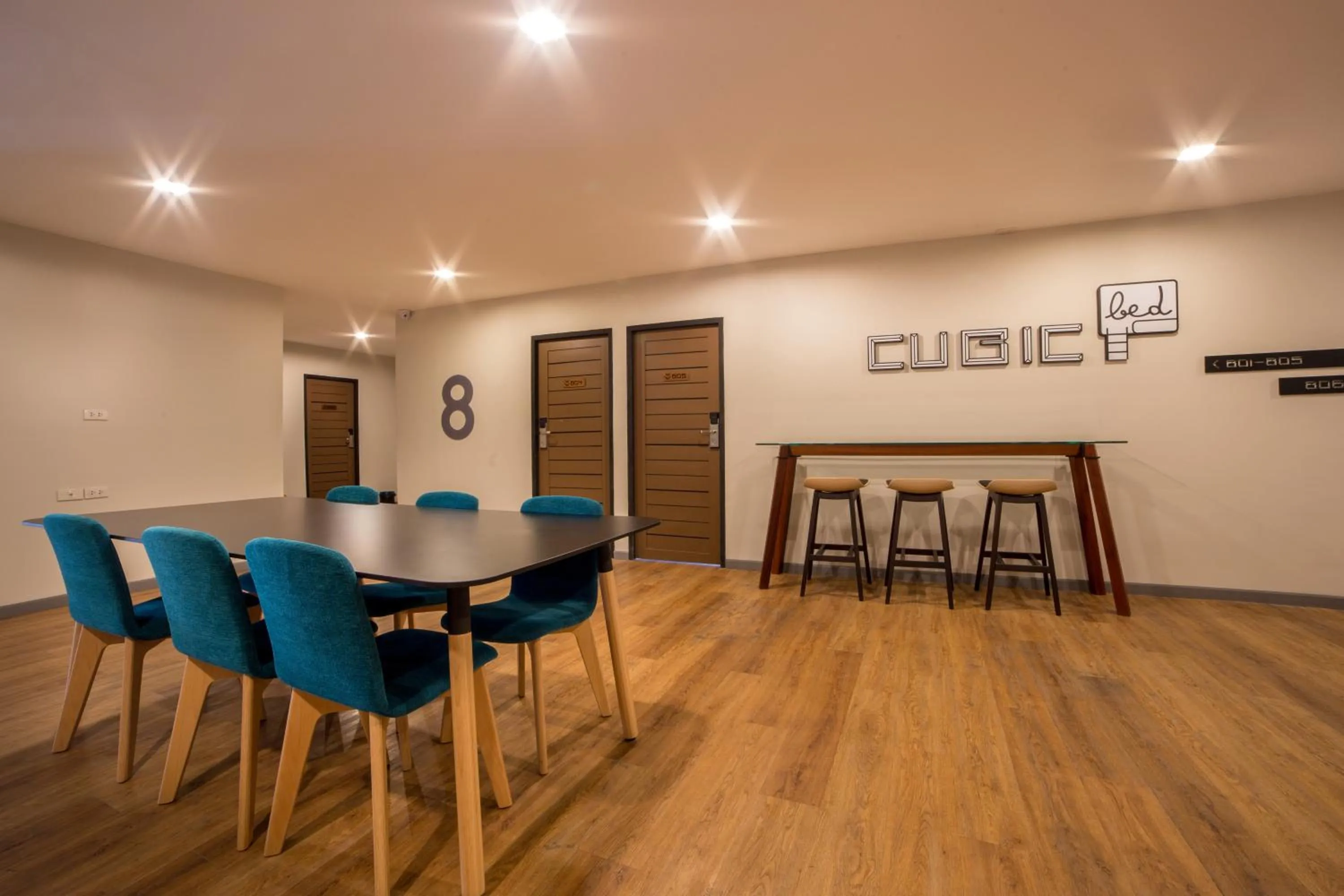 Communal lounge/ TV room in Cubic Bed Pratunam