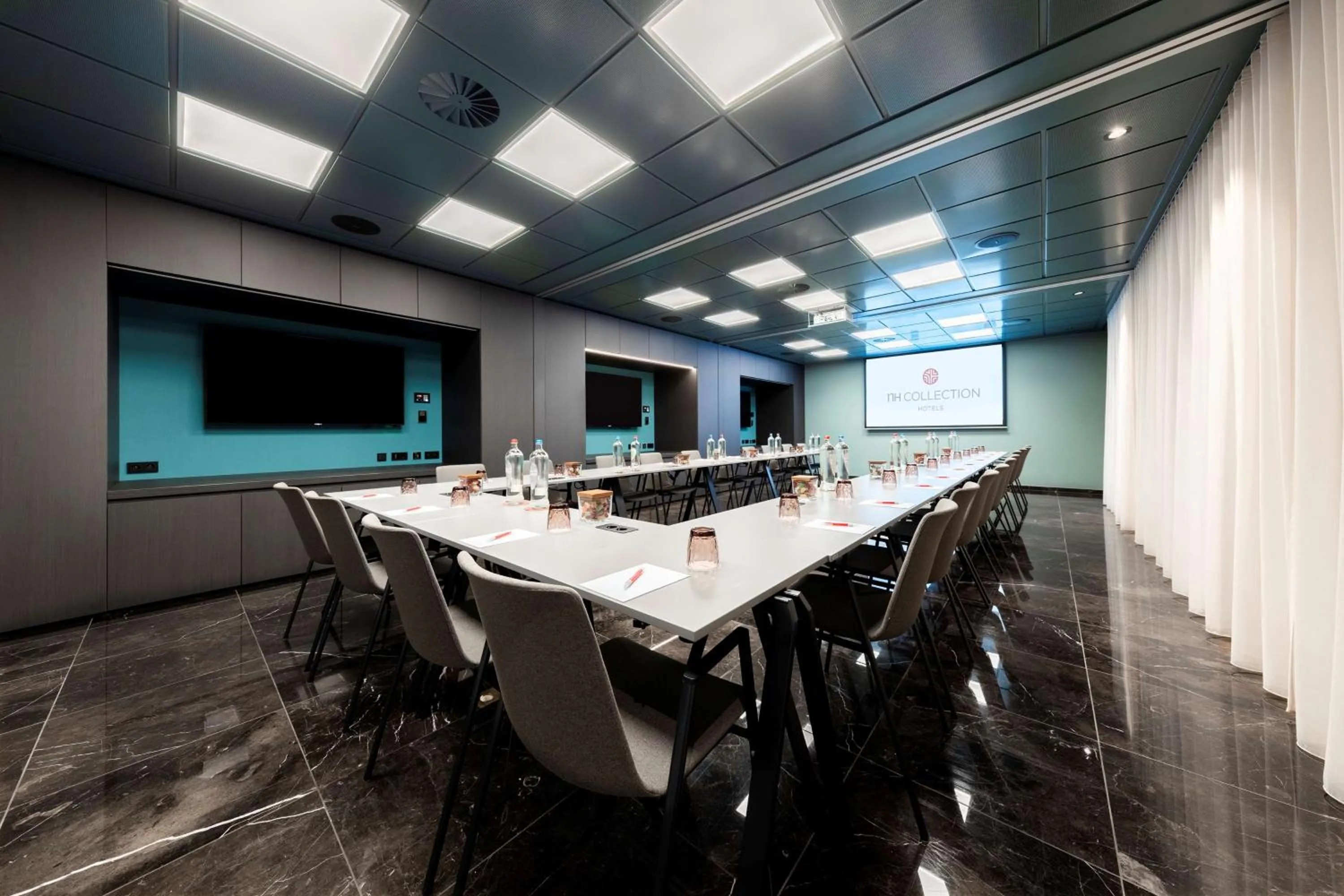 Meeting/conference room in NH Collection Antwerp Centre
