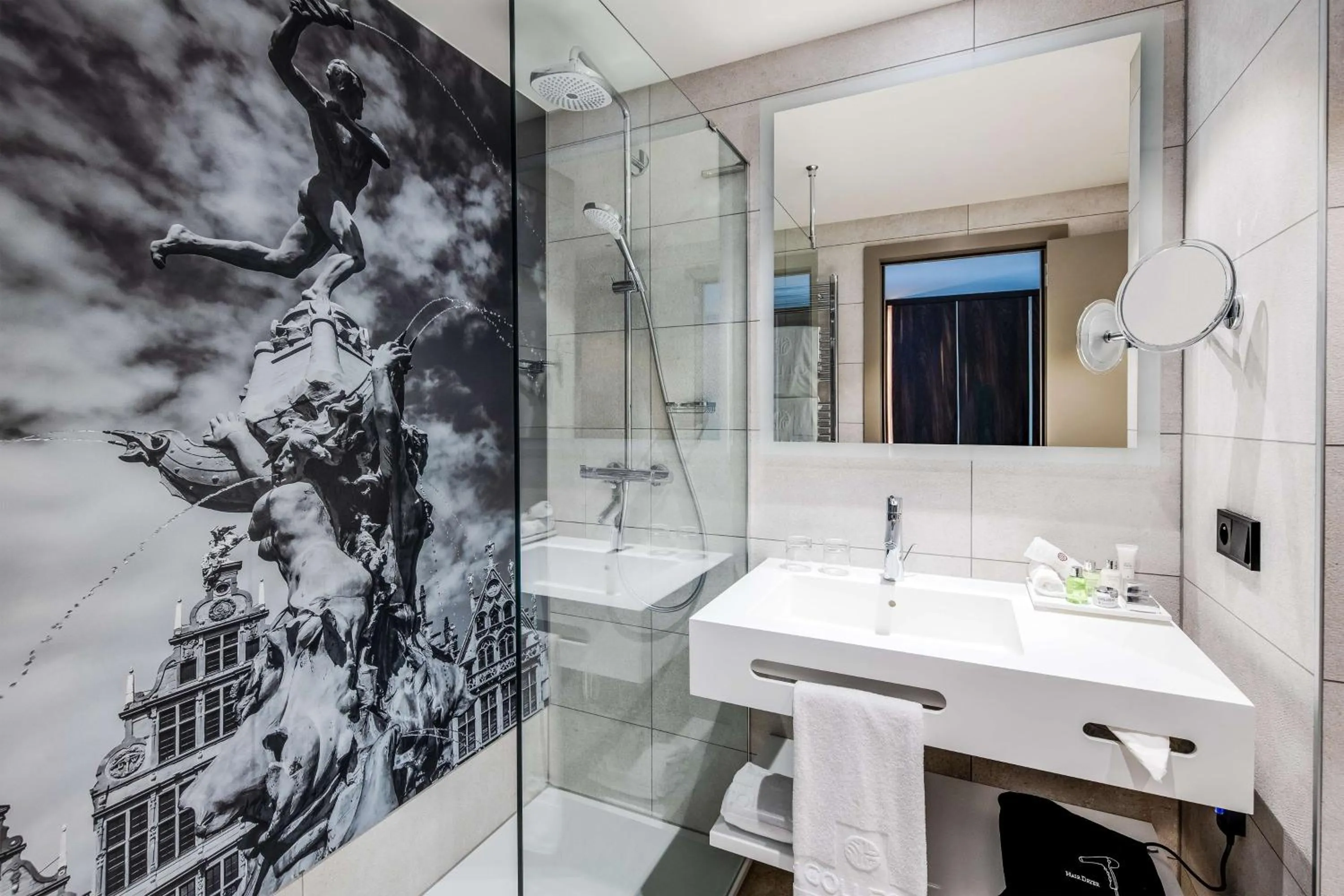 Bathroom in NH Collection Antwerp Centre