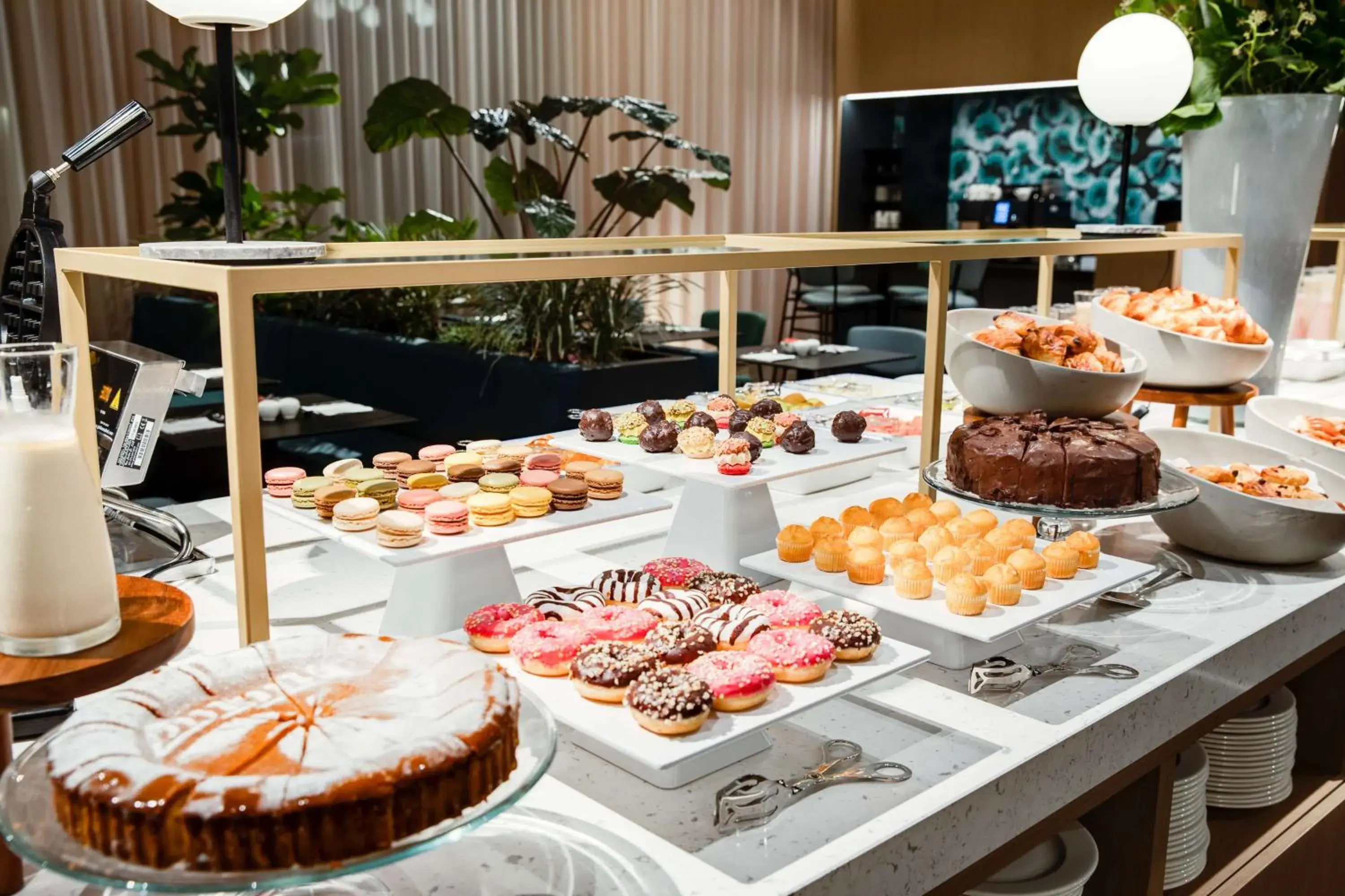 Breakfast in NH Collection Antwerp Centre Breakfast in NH Collection Antwerp Centre