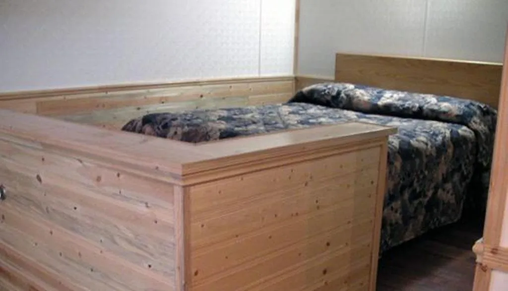 Bed in Dockside Motel