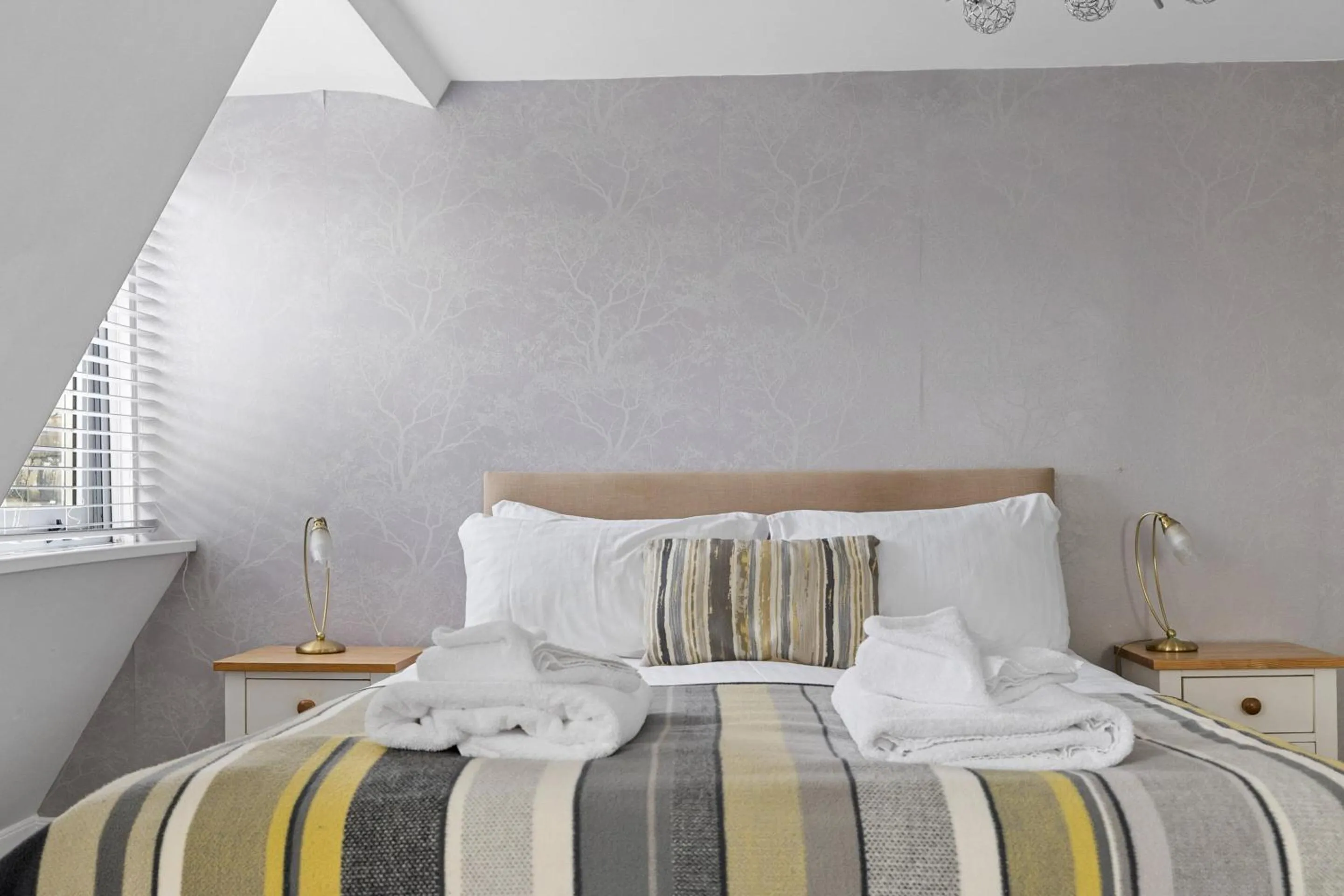 Bedroom, Bed in Imperial Plymouth