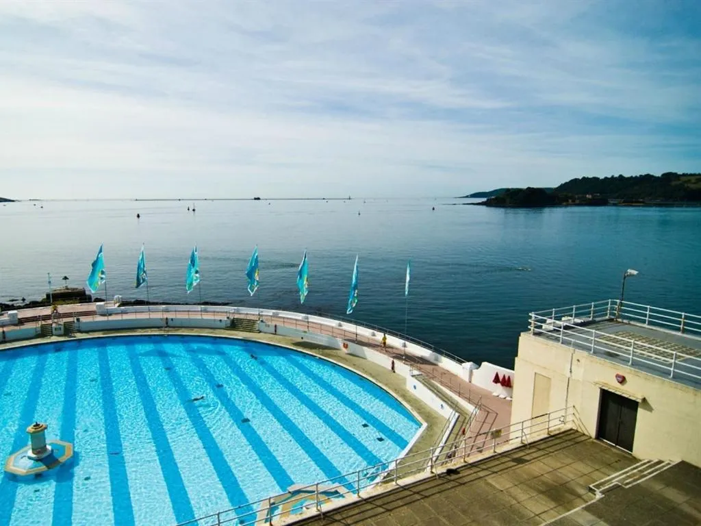 Beach in Imperial Plymouth