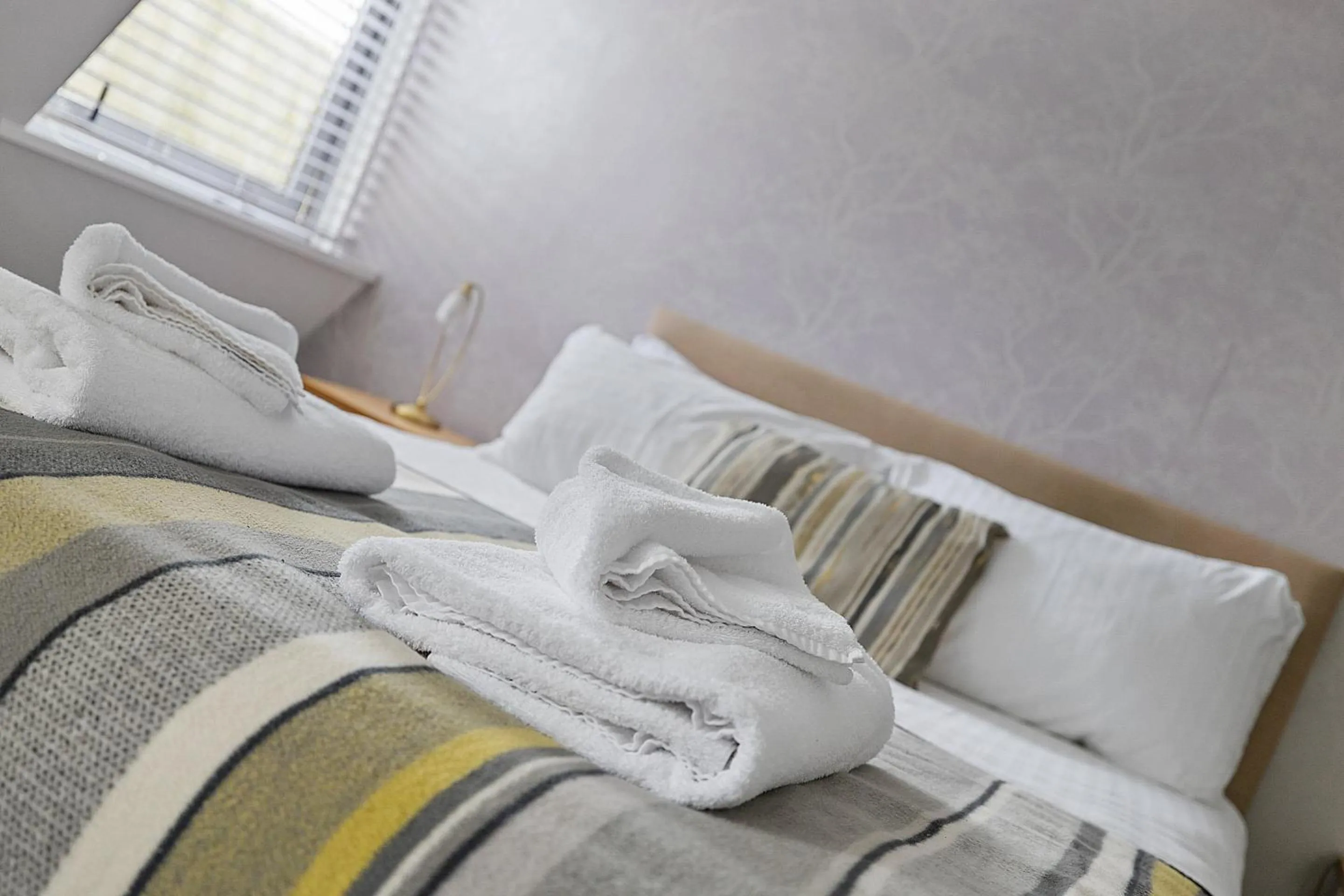 Bedroom, Bed in Imperial Plymouth