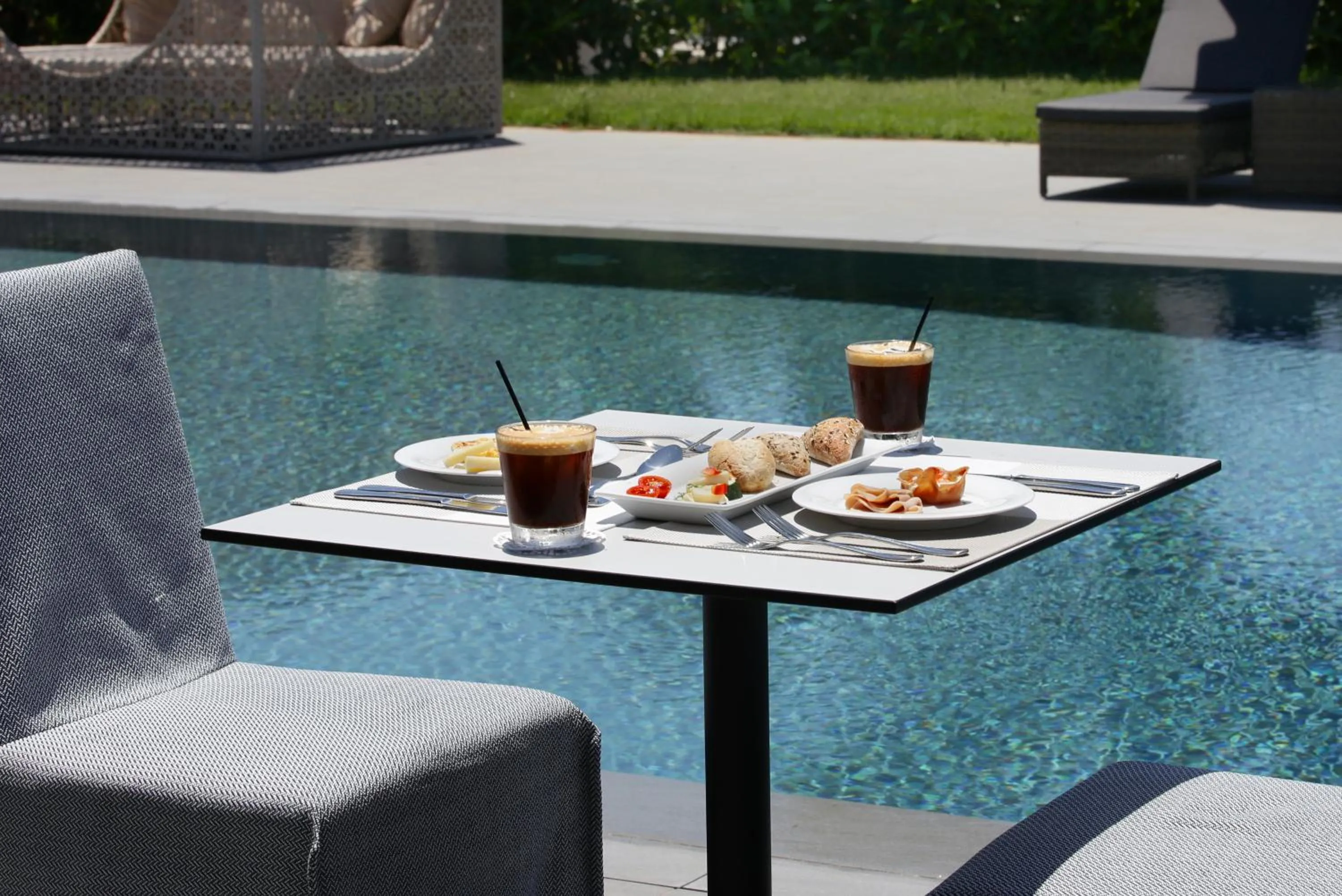 Food and drinks in Lagouvardos Village Hotel