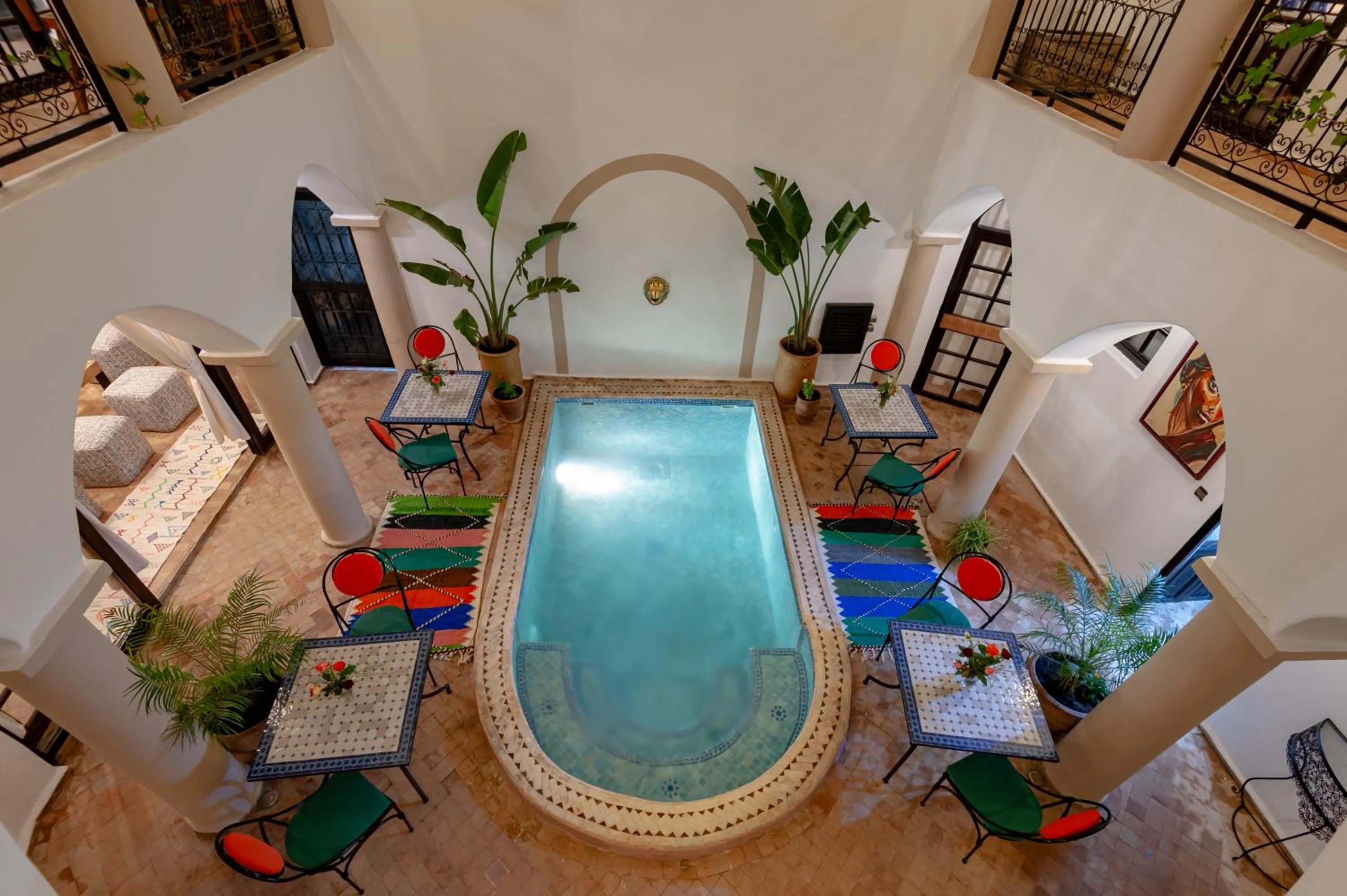 Restaurant/places to eat in Riad Eldar