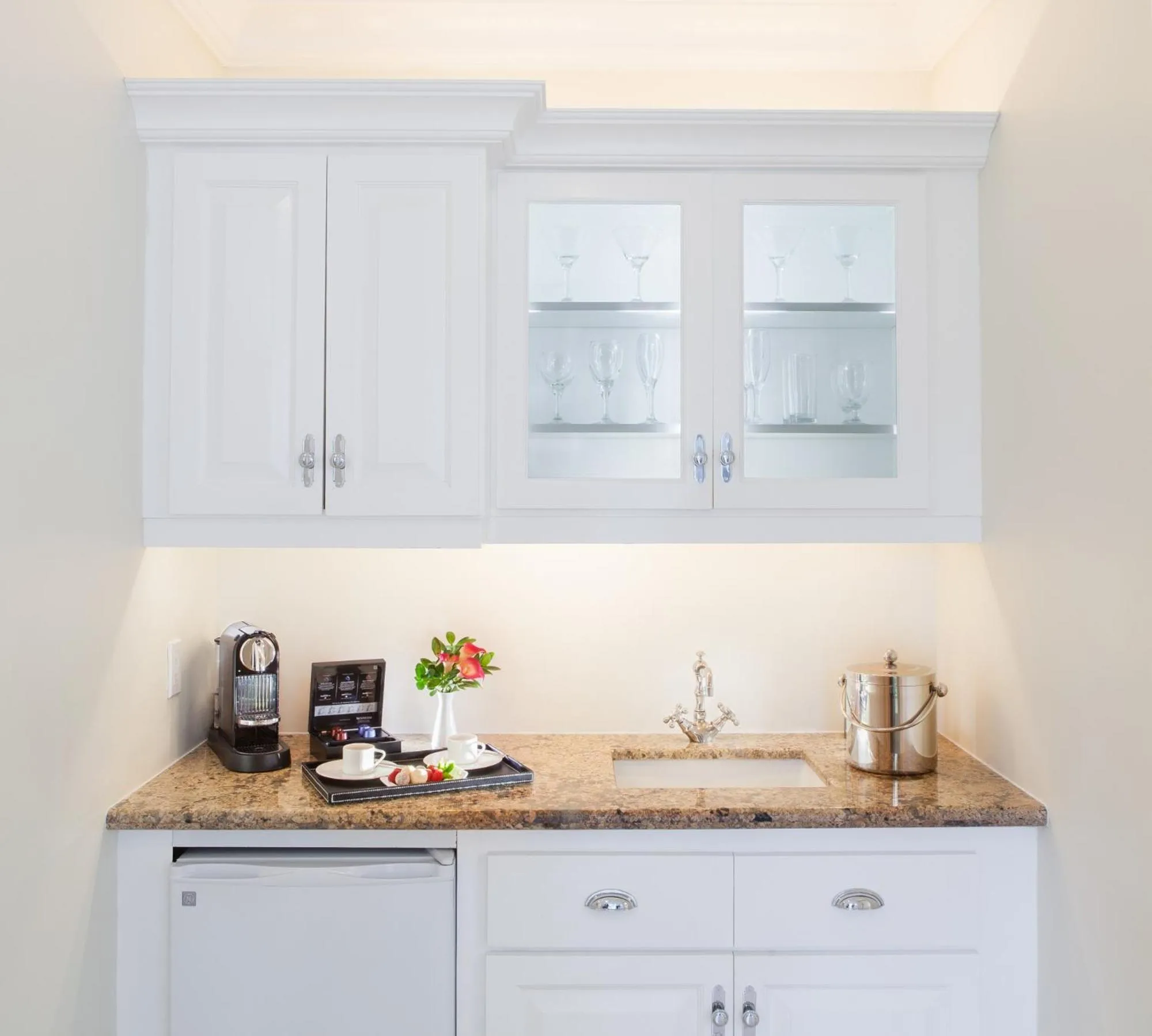 Kitchen or kitchenette in The Palms Turks and Caicos