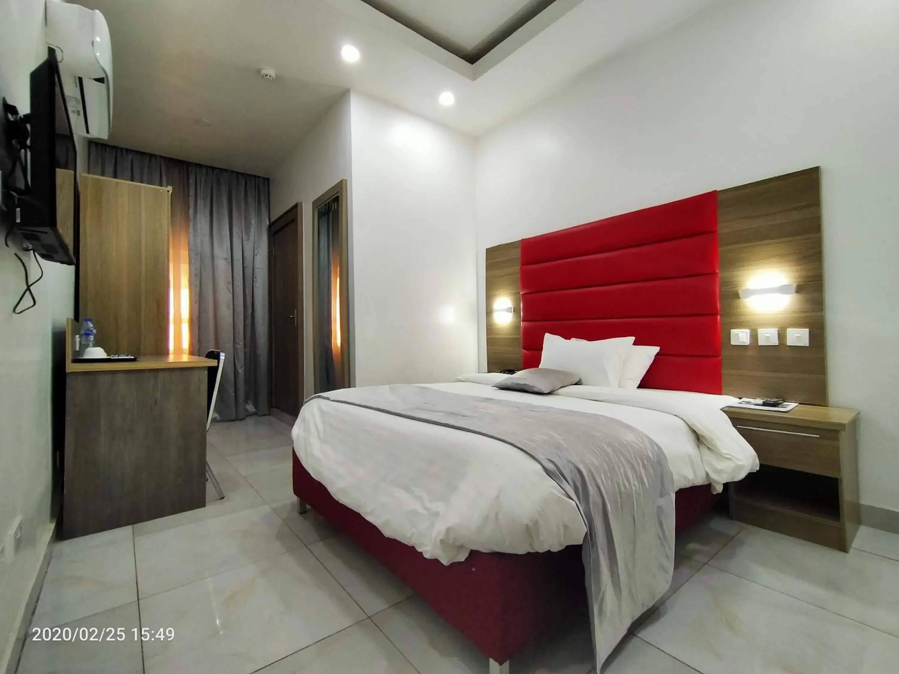 Bed in Dalchifit Suites by Premium Swiss Hospitality Bed in Dalchifit Suites by Premium Swiss Hospitality