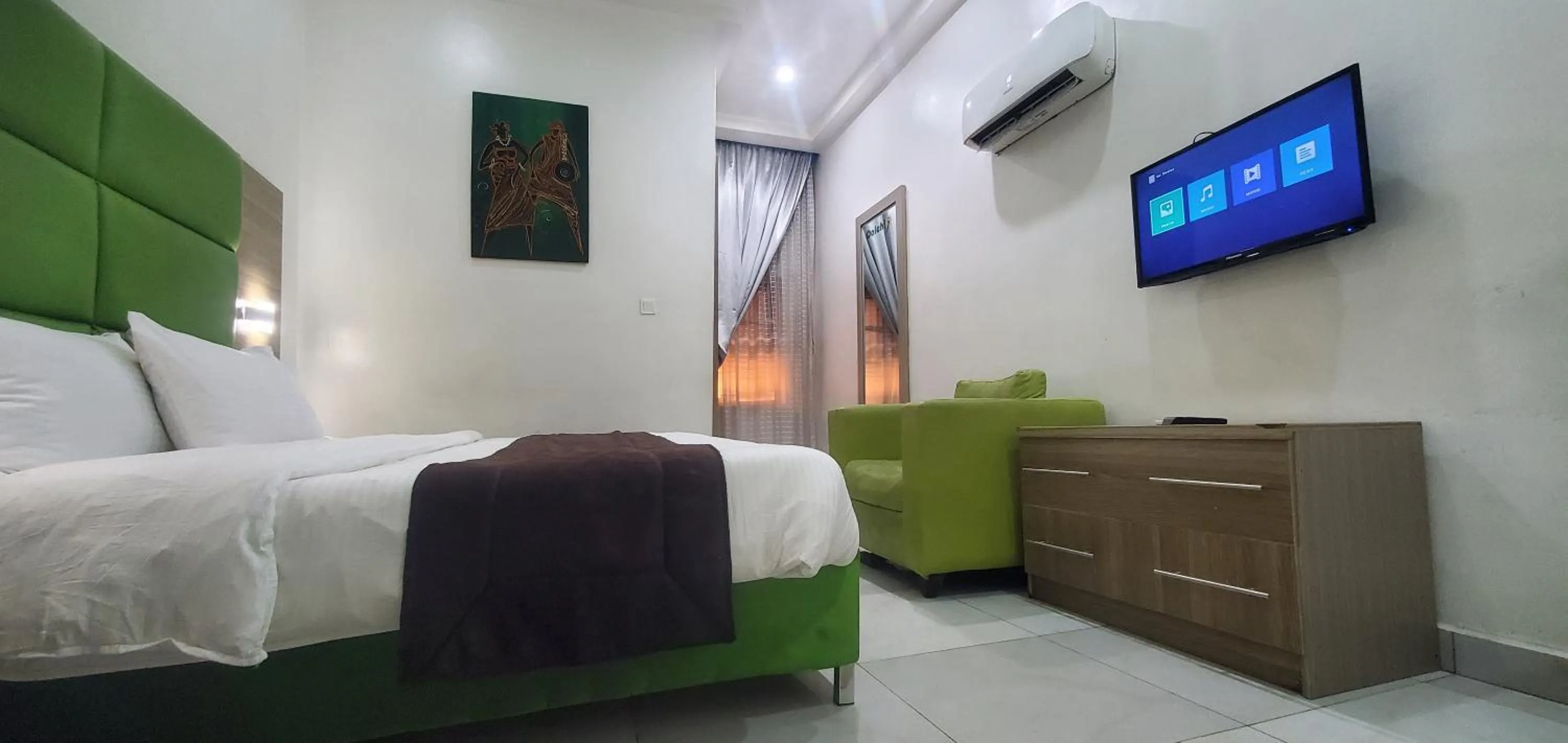 Bed in Dalchifit Suites by Premium Swiss Hospitality