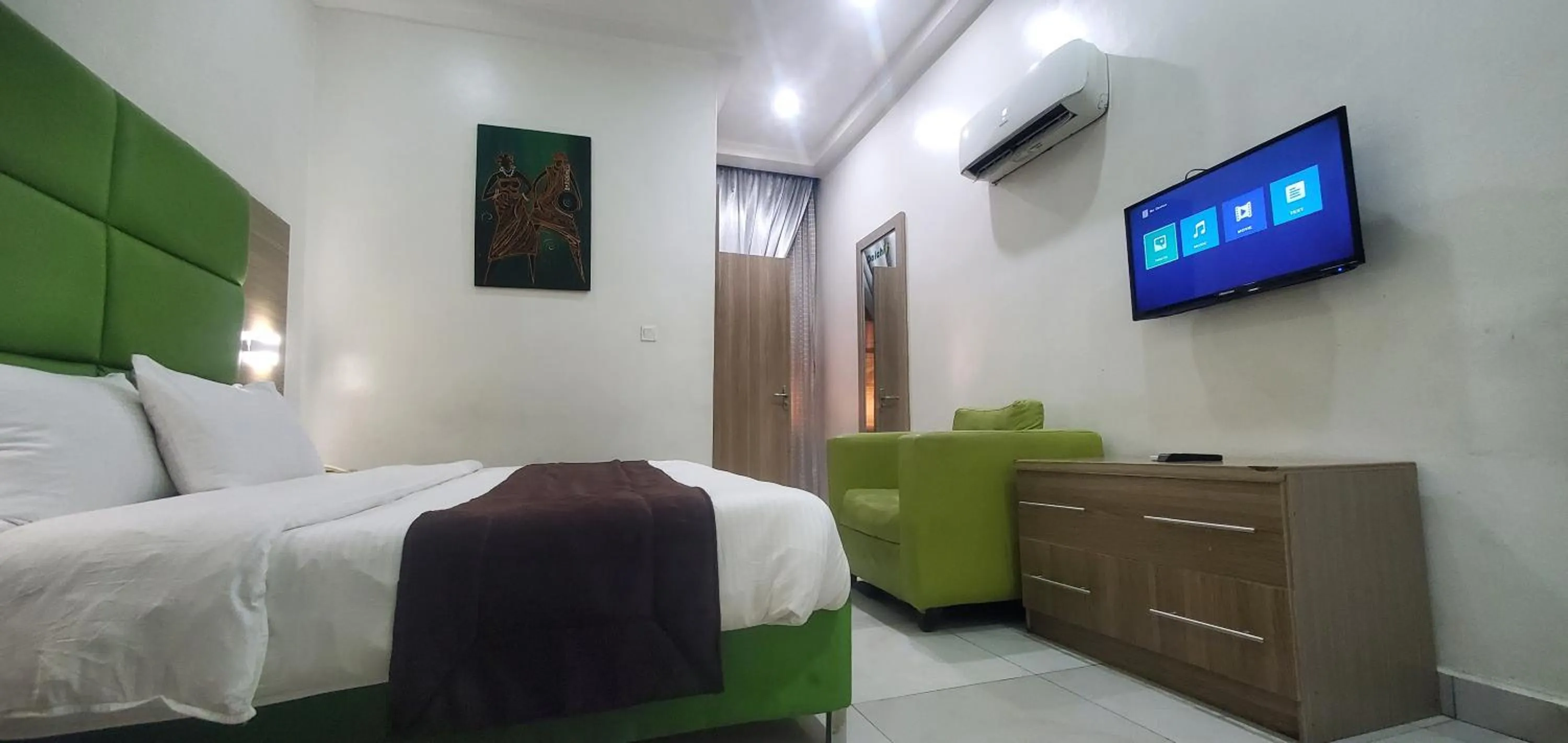 Bed in Dalchifit Suites by Premium Swiss Hospitality