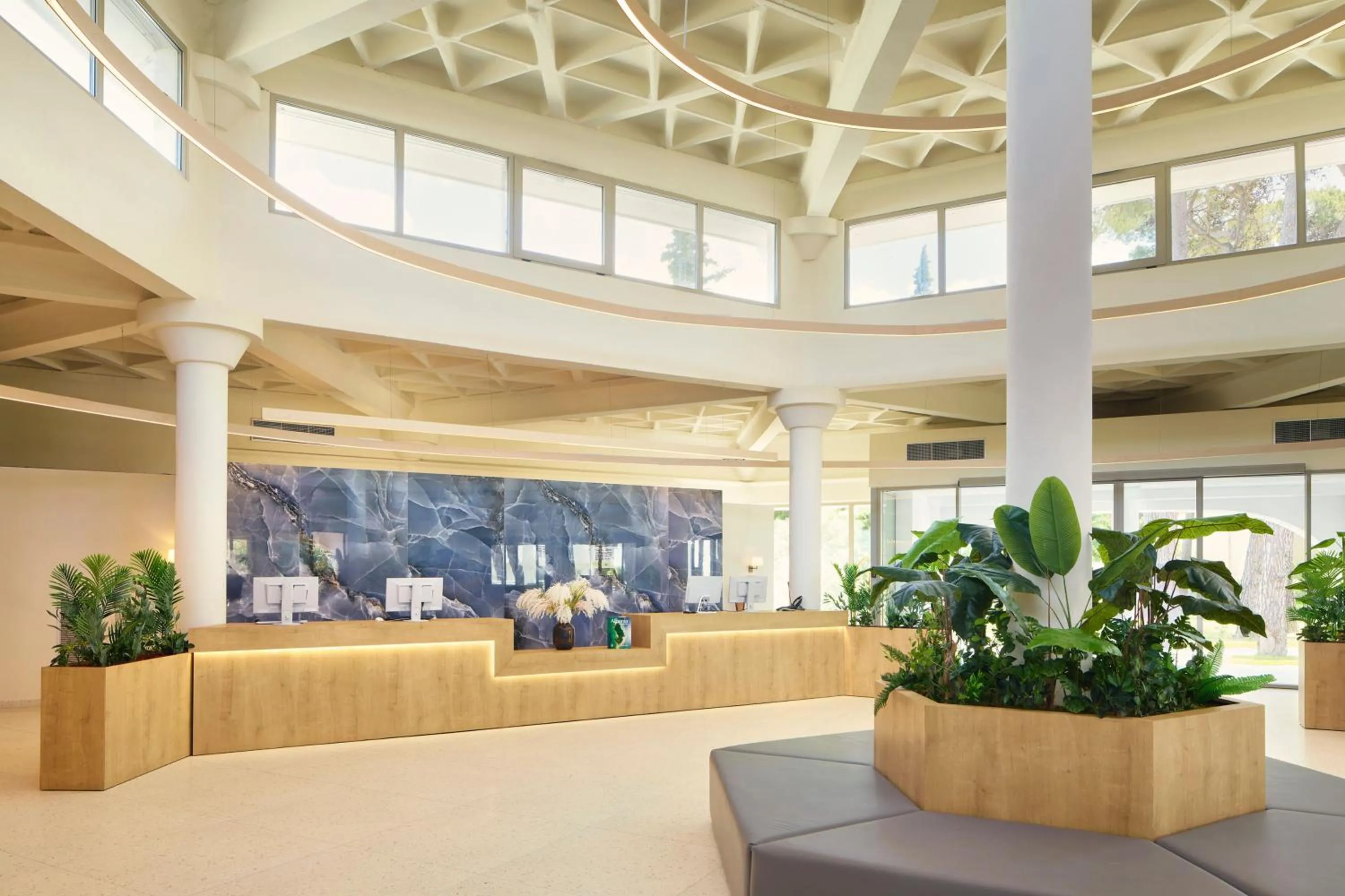 Property building in SOL Tropikal Durres