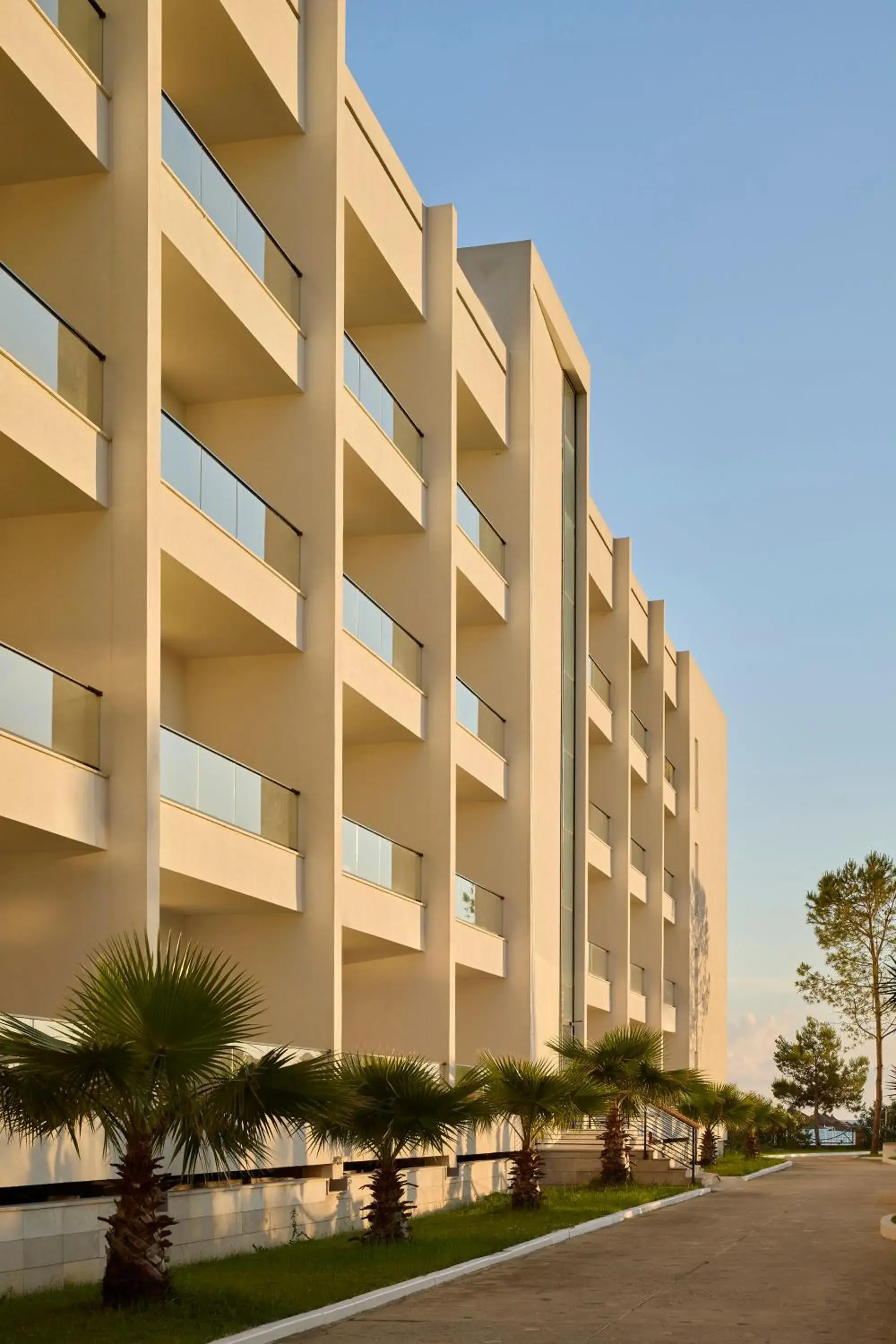 Property building in Sol Tropikal Durrës Property building in Sol Tropikal Durrës