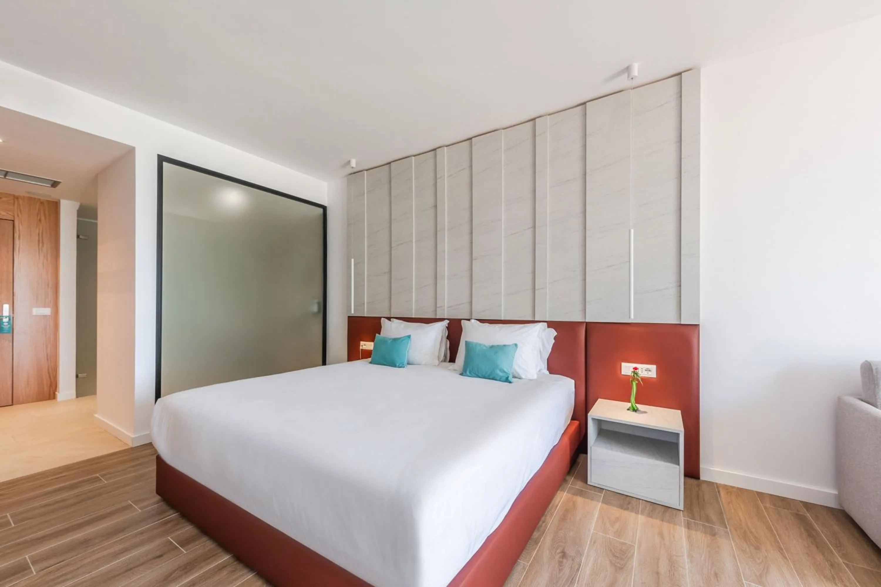 Bed in SOL Tropikal Durres