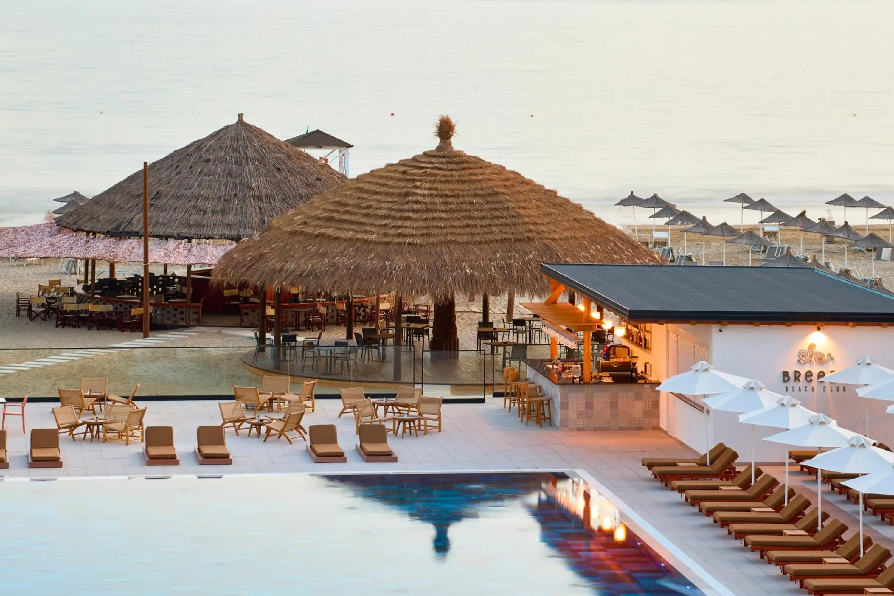 Swimming pool in Sol Tropikal Durrës Swimming pool in Sol Tropikal Durrës