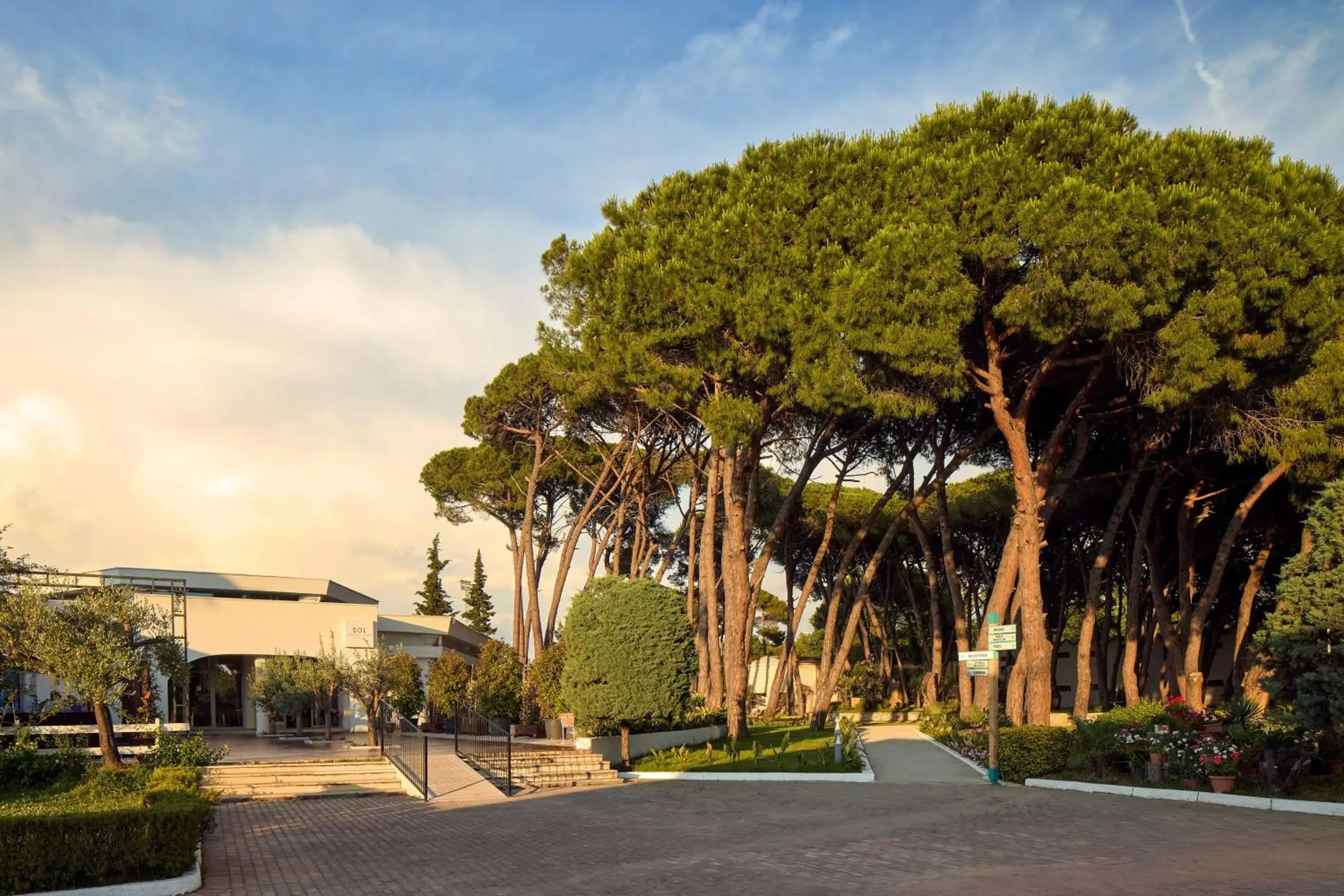 Property building in SOL Tropikal Durres Property building in SOL Tropikal Durres