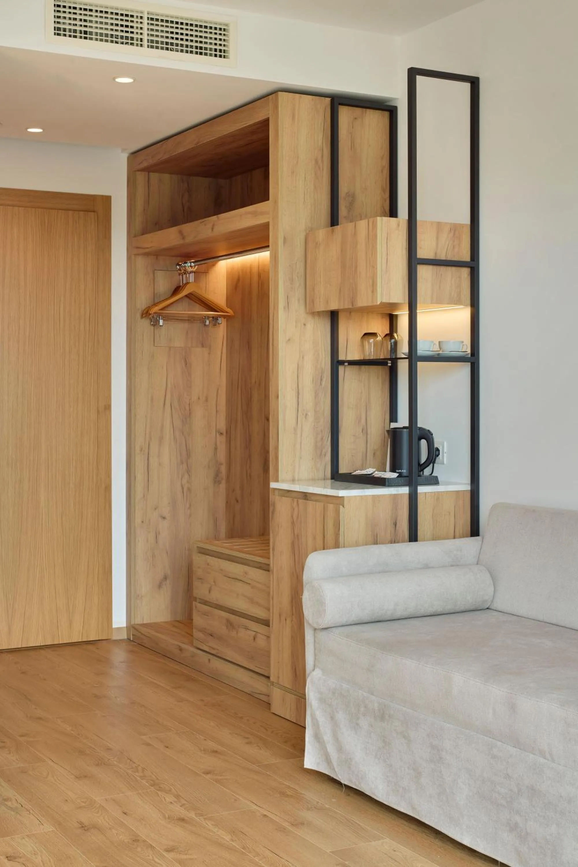 Bed in SOL Tropikal Durres