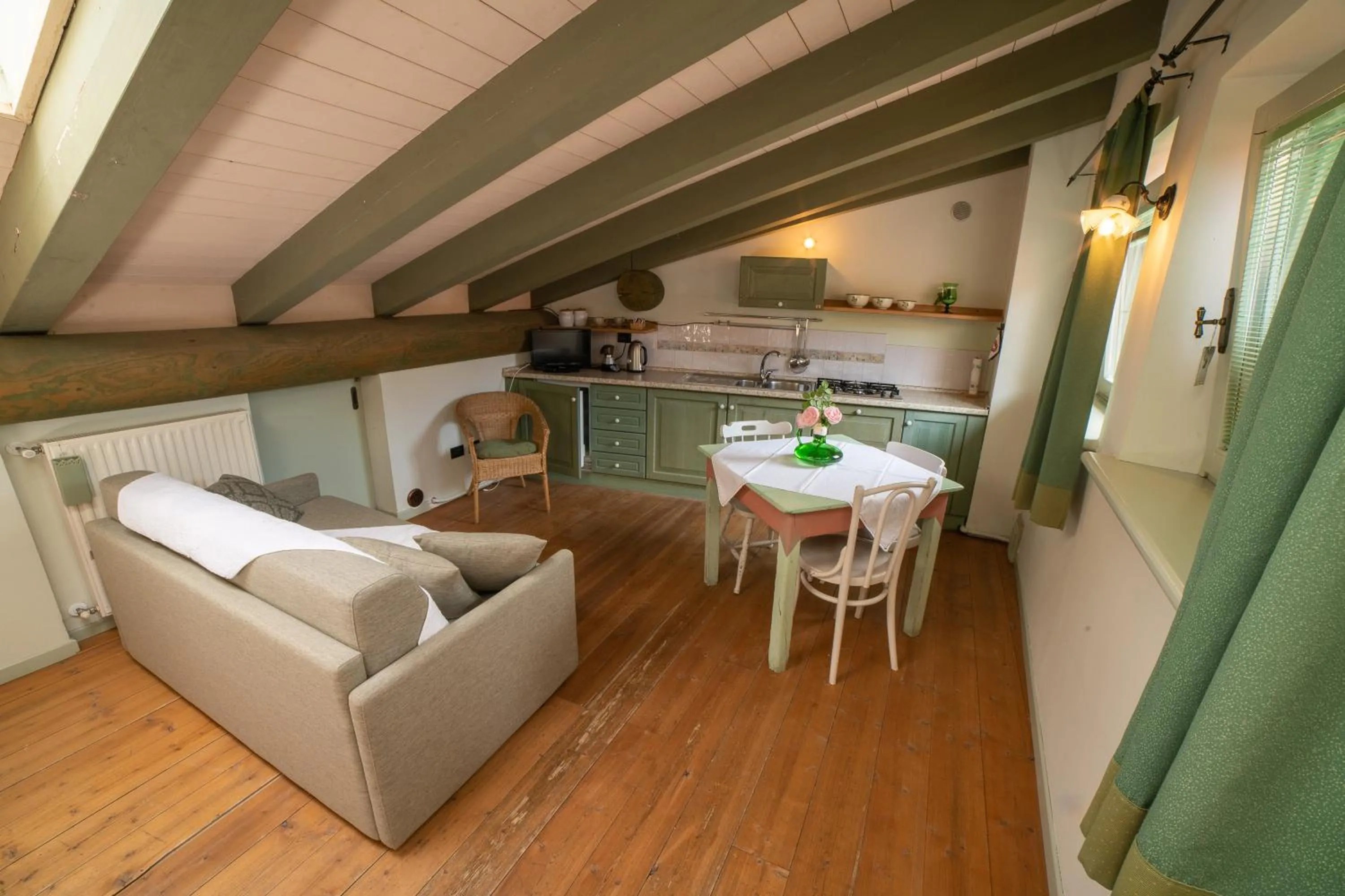 Kitchen or kitchenette in Villa Monica