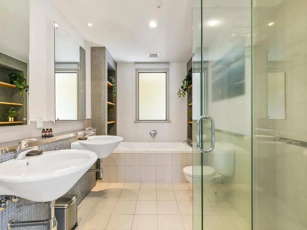 Enormous CBD 1BR Unit with Parking by Zodiak Stays