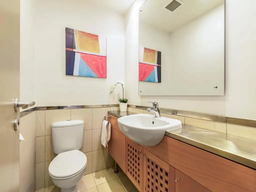 Enormous CBD 1BR Unit with Parking by Zodiak Stays